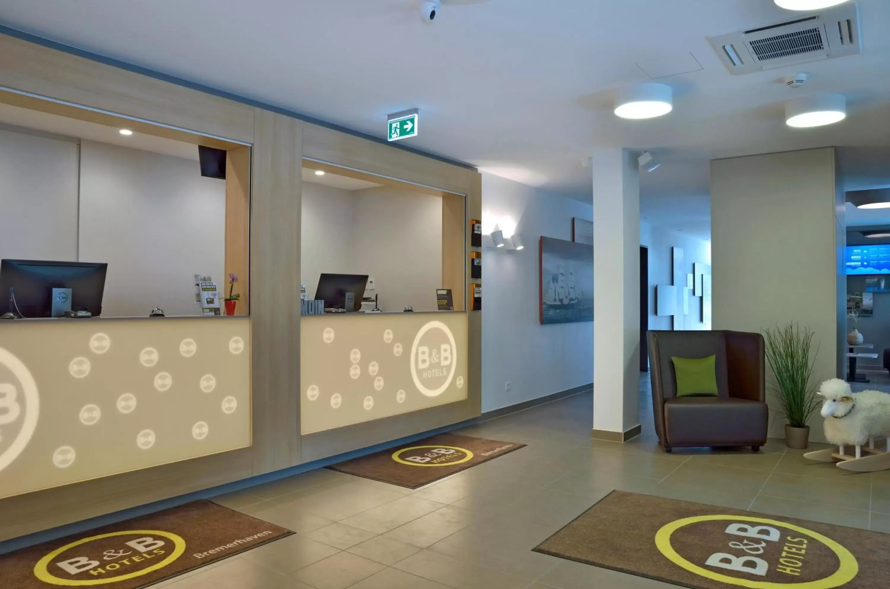 Lobby or reception, Lobby/Reception in B&B Hotel Bremerhaven