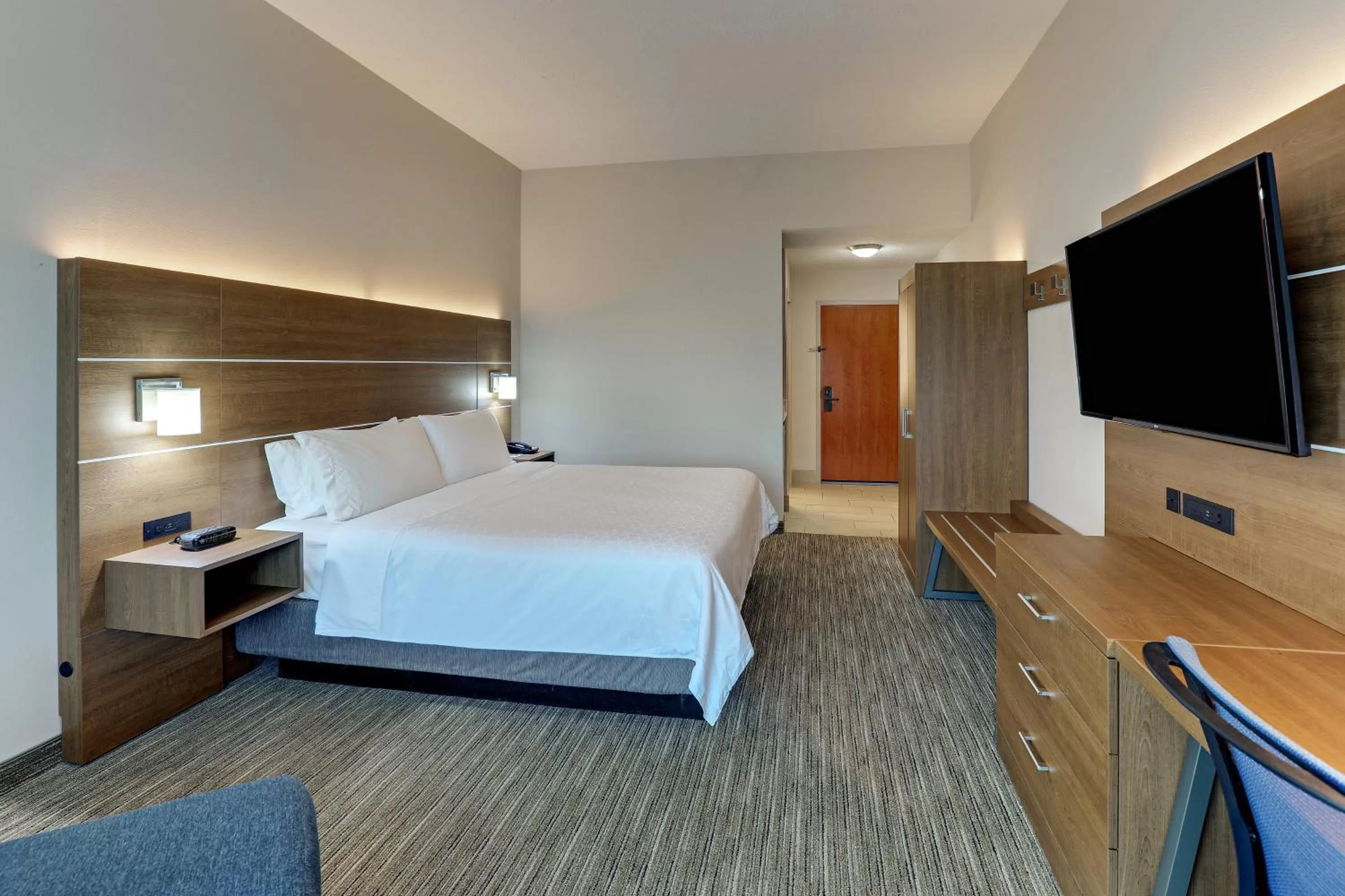 King Room - Disability Access in Holiday Inn Express Campbellsville, an IHG Hotel