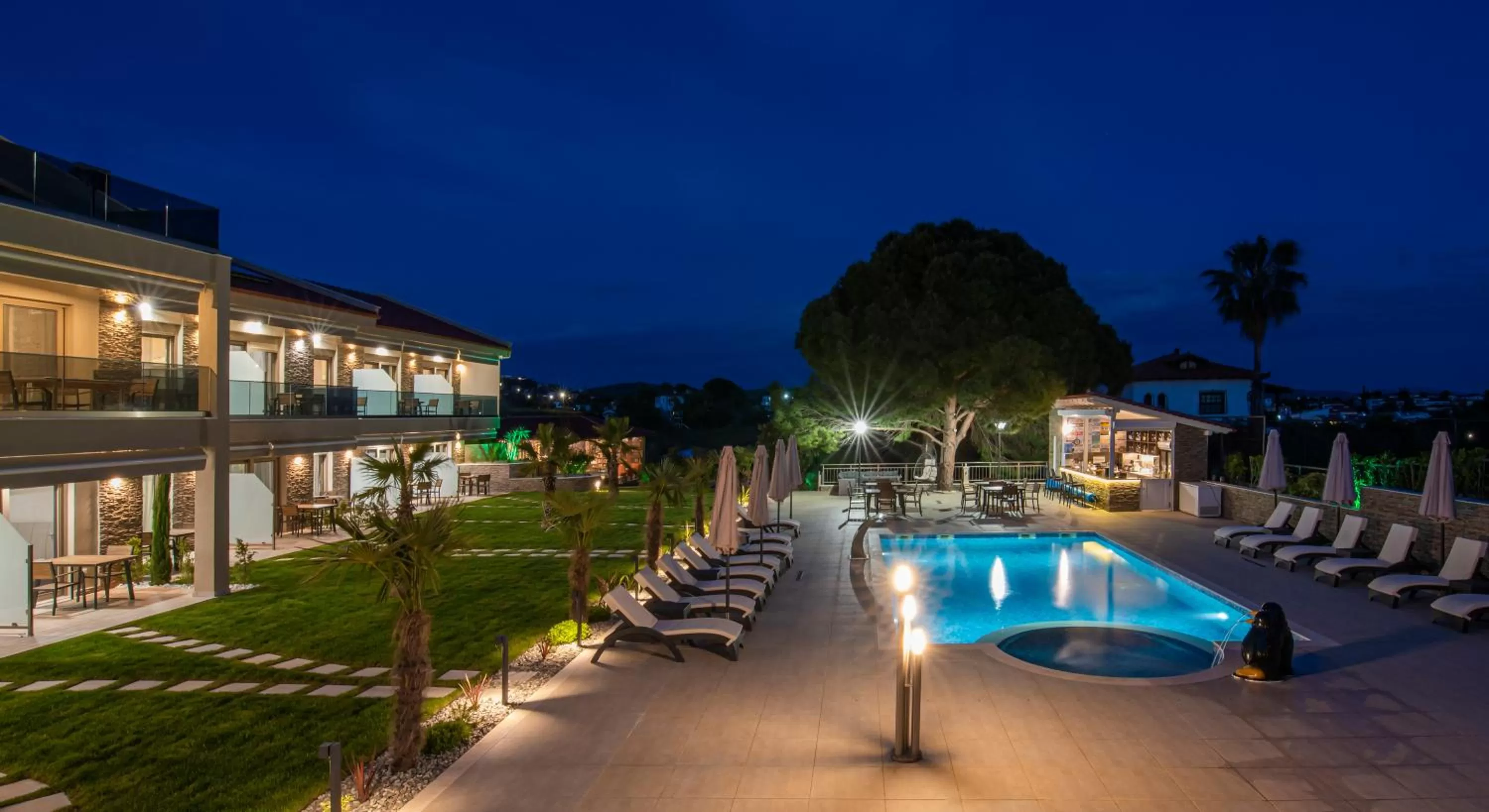 Property building in Villa Sara