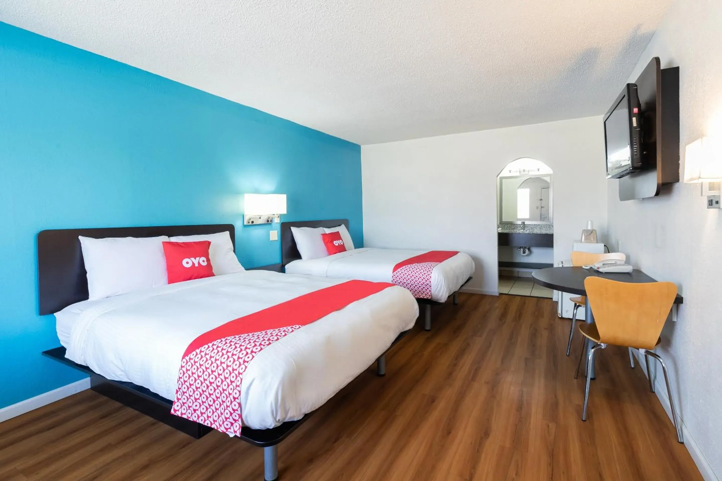 Bedroom in OYO Hotel DeRidder Hwy 171 North