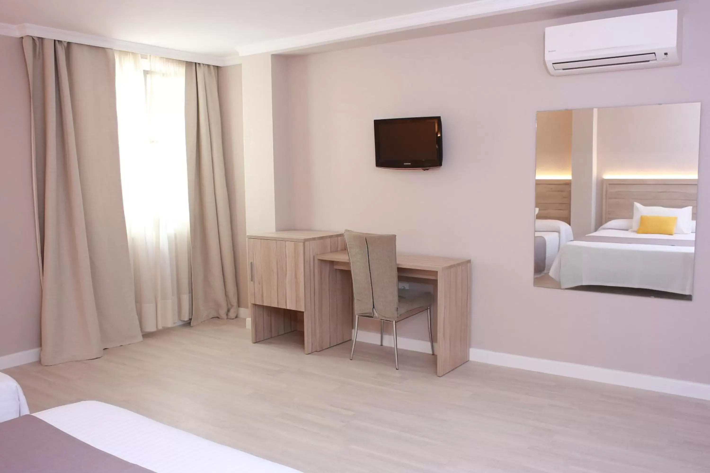 Photo of the whole room, Bed in Hotel Villa de Verín