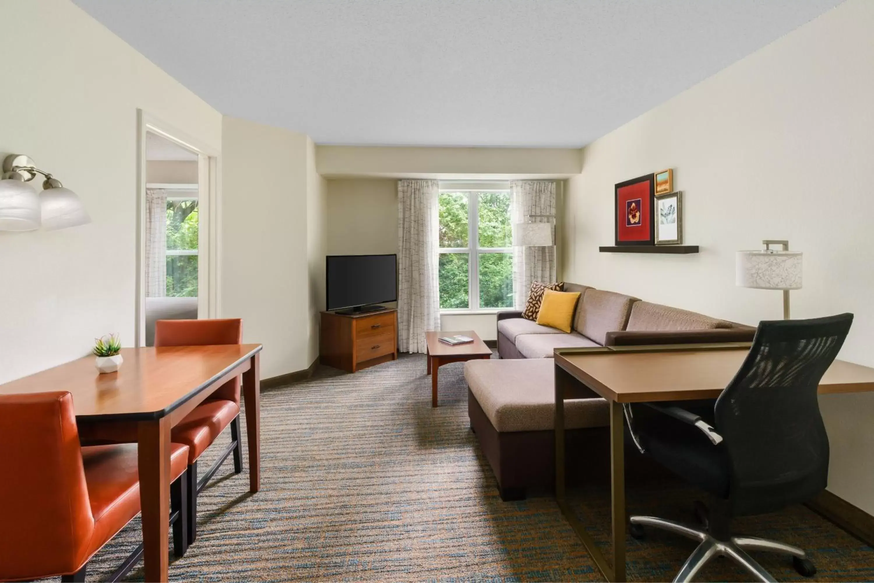 Bedroom, Seating Area in Residence Inn Philadelphia/Montgomeryville