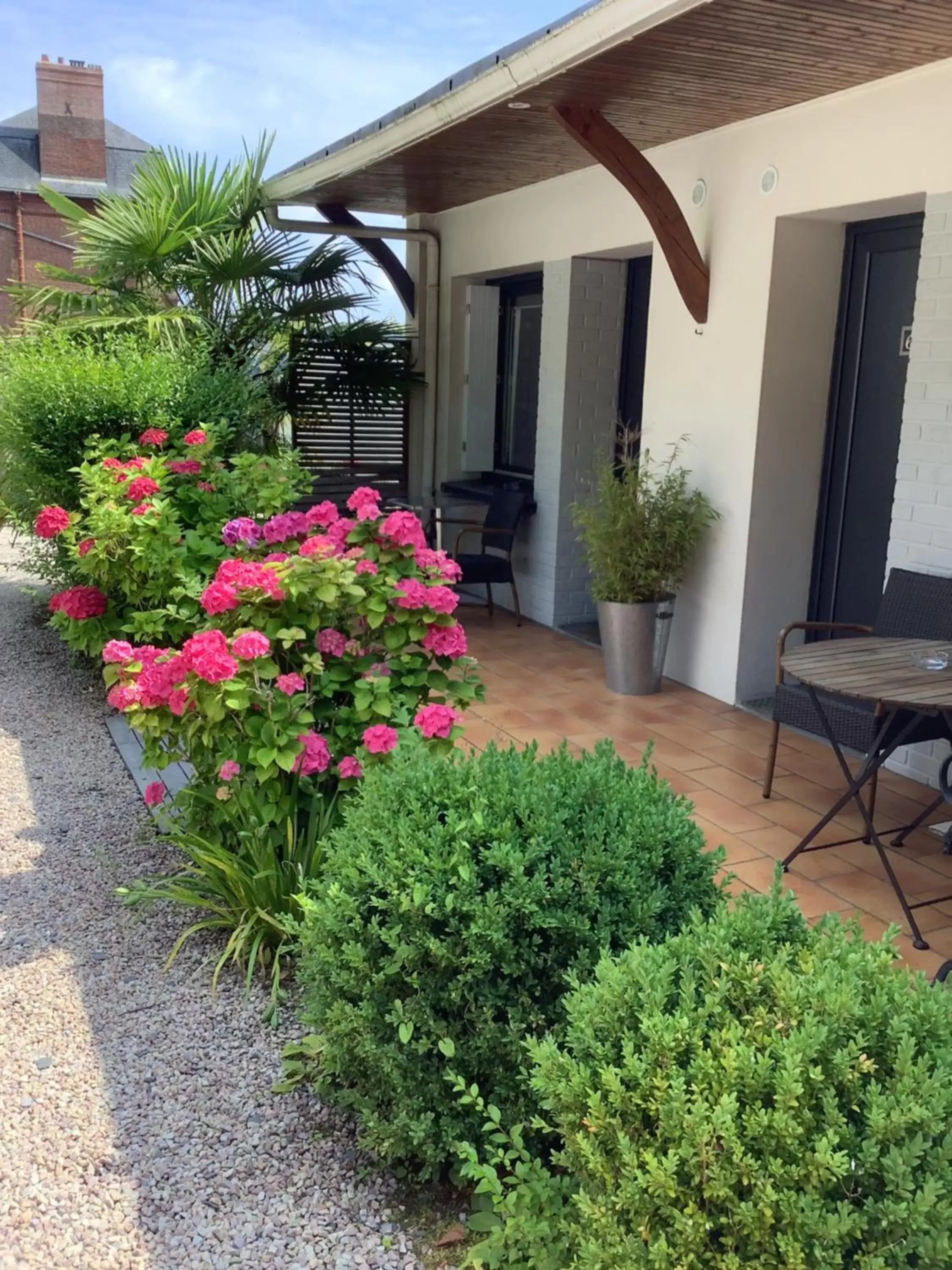 Patio, Property Building in Hôtel Monet