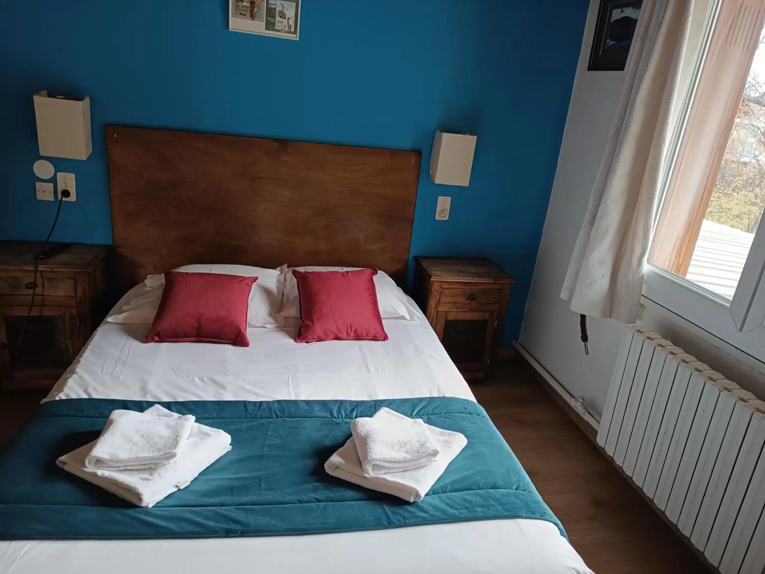 Bedroom, Bed in Hôtel de l'Impossible