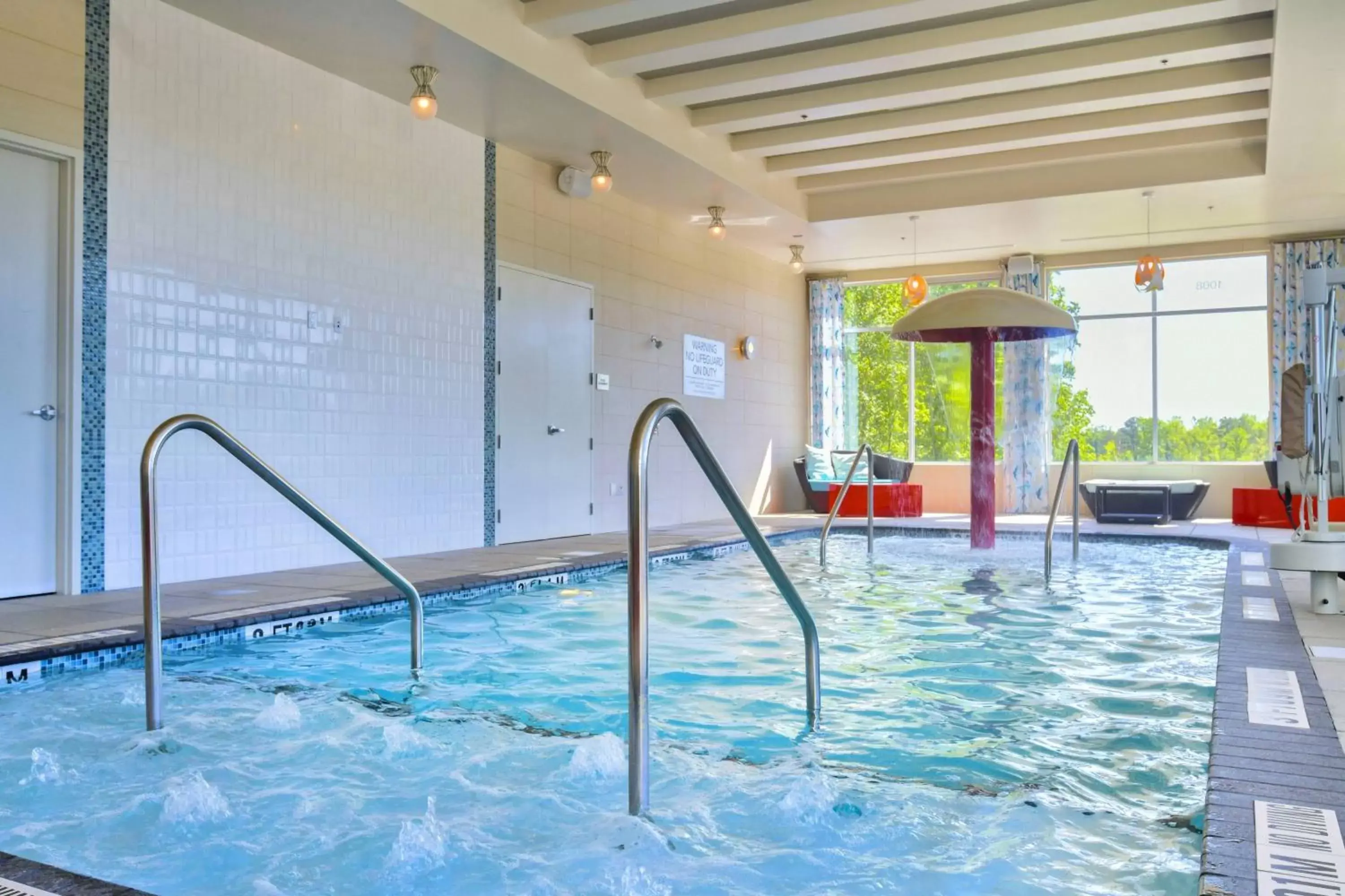 Swimming Pool in Courtyard by Marriott Raleigh Cary/Parkside Town Commons