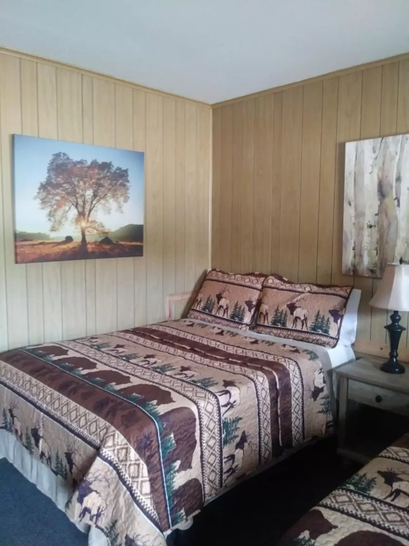 Bedroom, Bed in Rest Stop 6 Inn