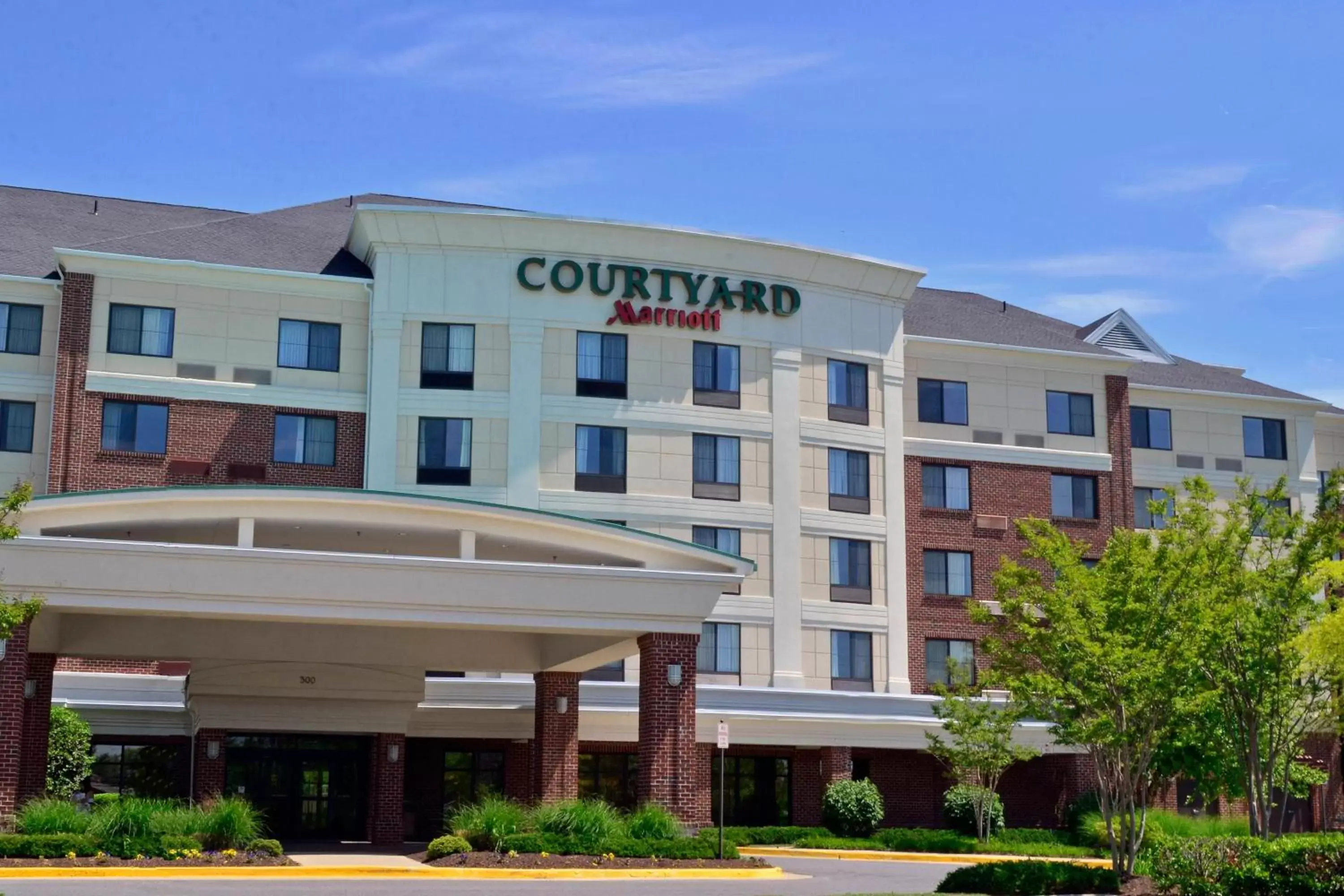 Property Building in Courtyard by Marriott Winchester Medical Center