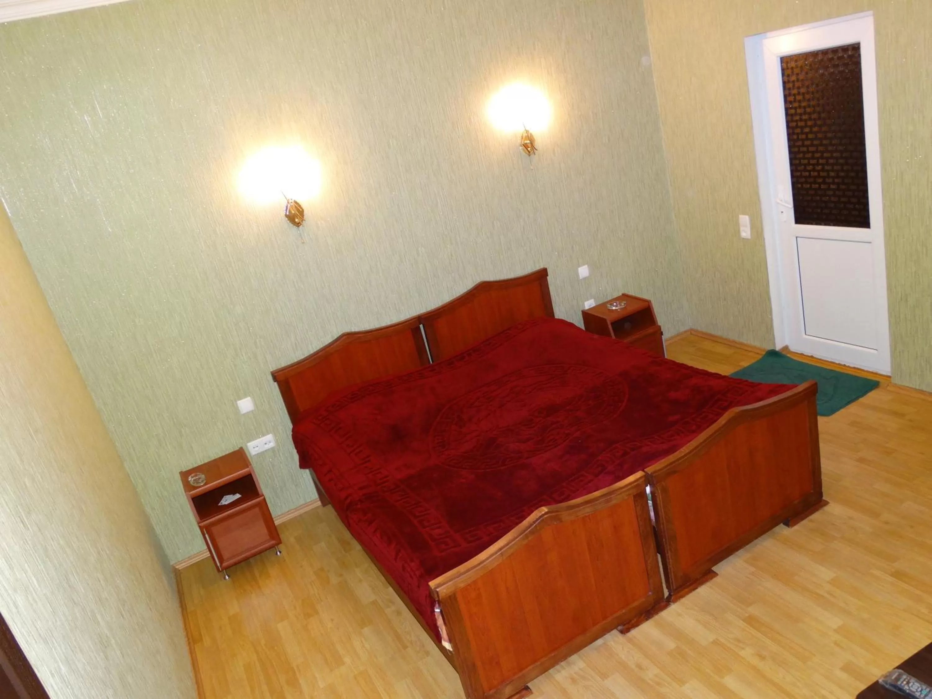 Photo of the whole room, Bed in Hotel Sano