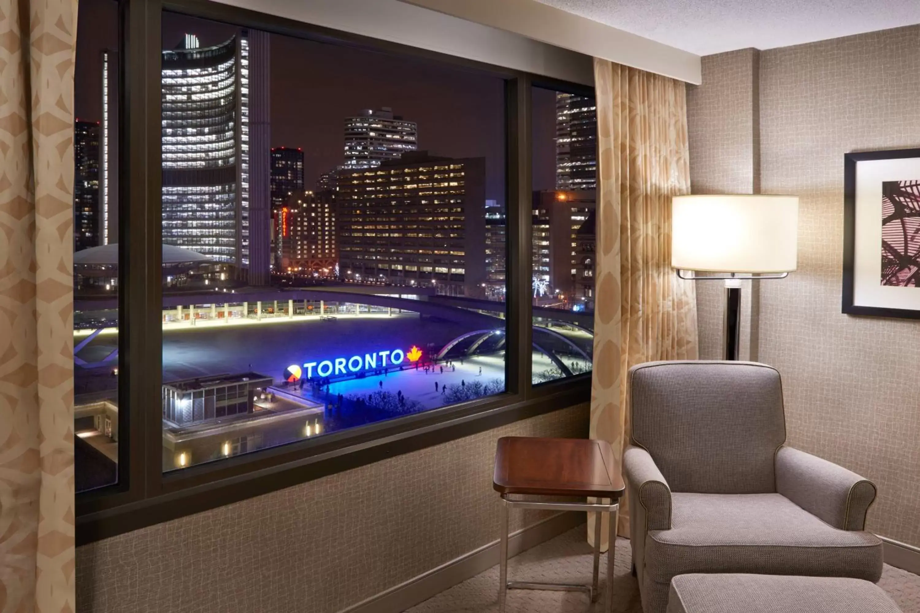 Photo of the whole room in Sheraton Centre Toronto Hotel