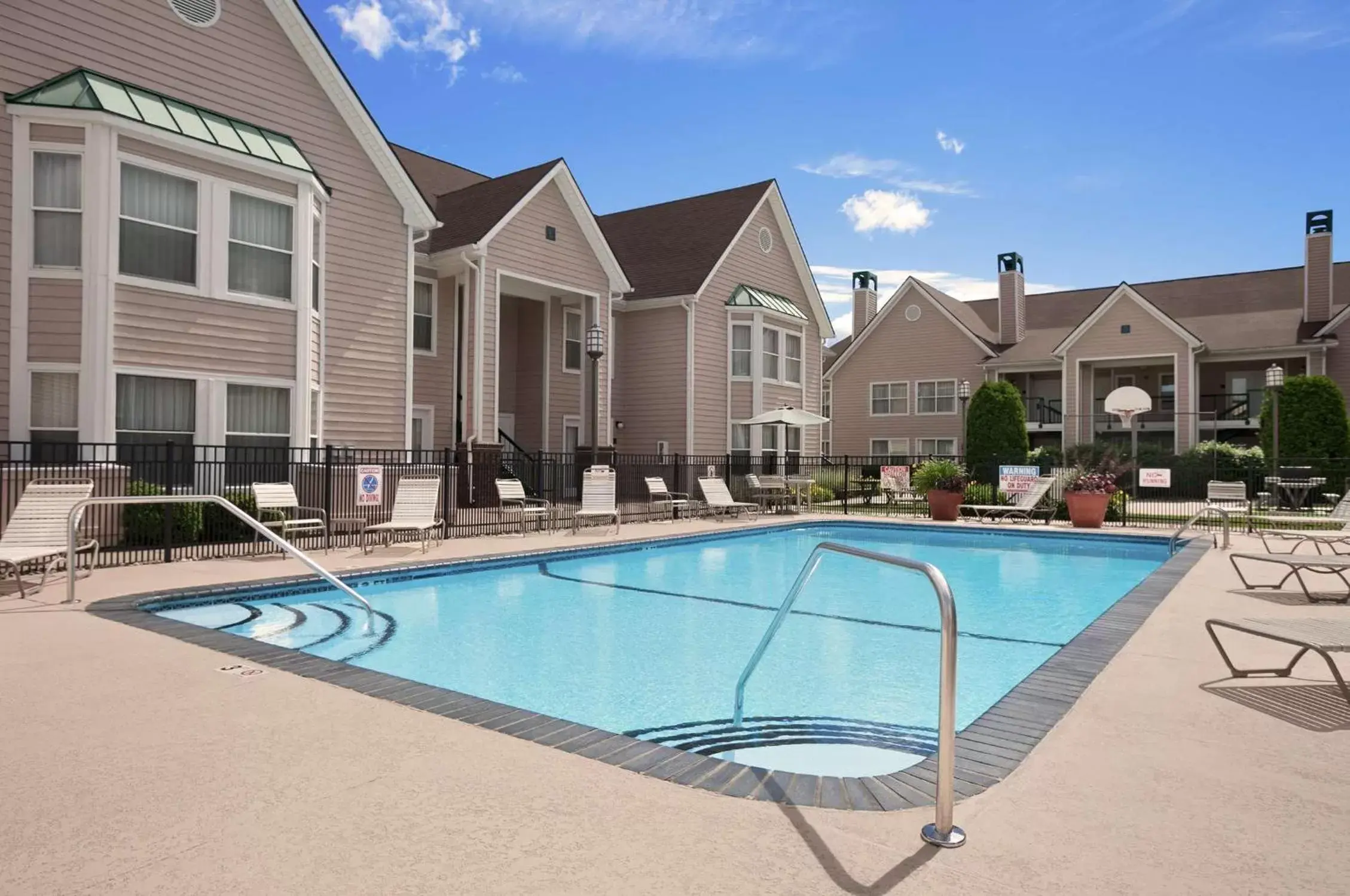 Pool view, Swimming Pool in Homewood Suites Hartford/Windsor Locks