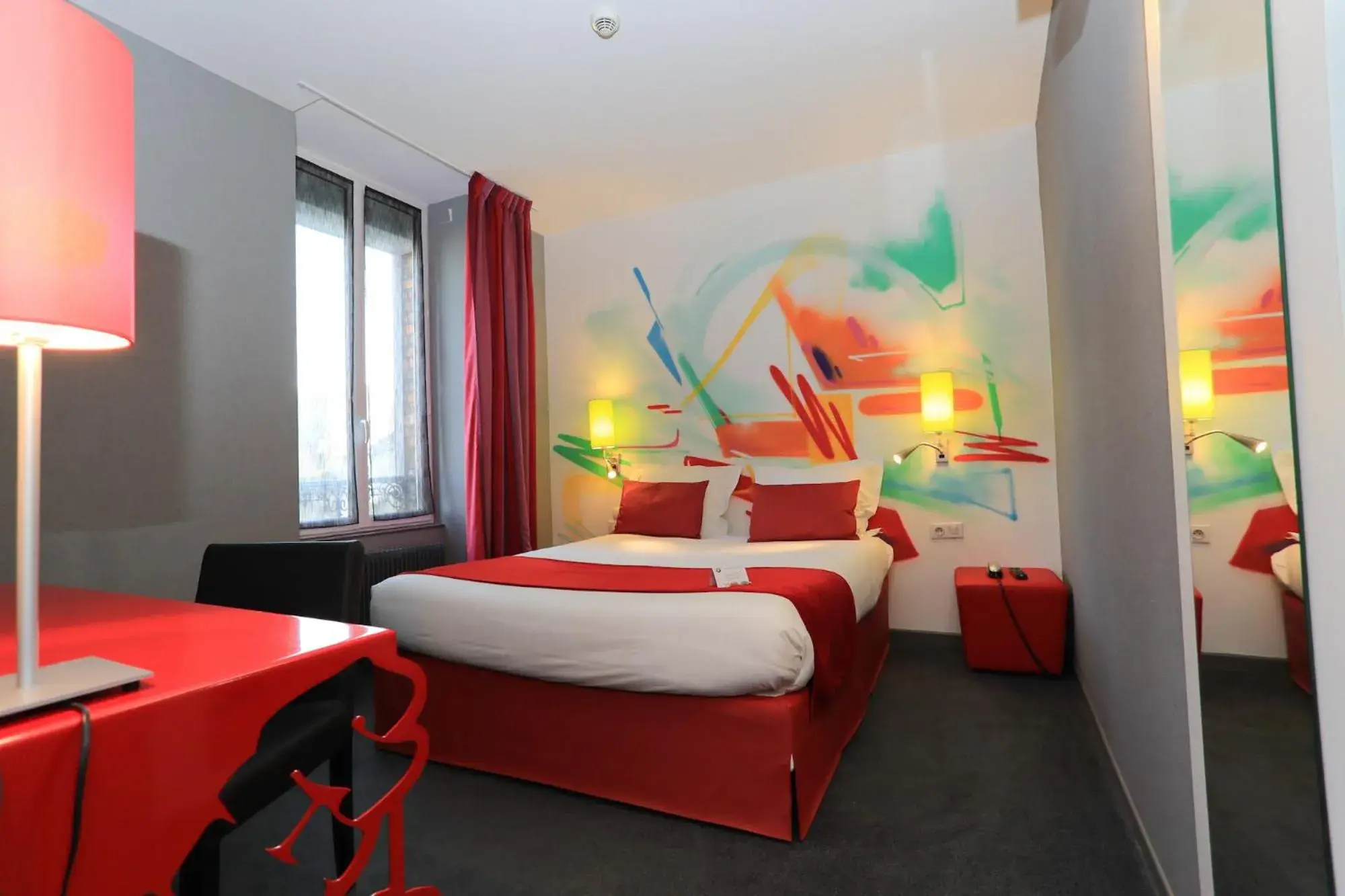 Comfort Double Room in The Originals Boutique, Hotel de l'Univers, Montlucon (Inter-Hotel)
