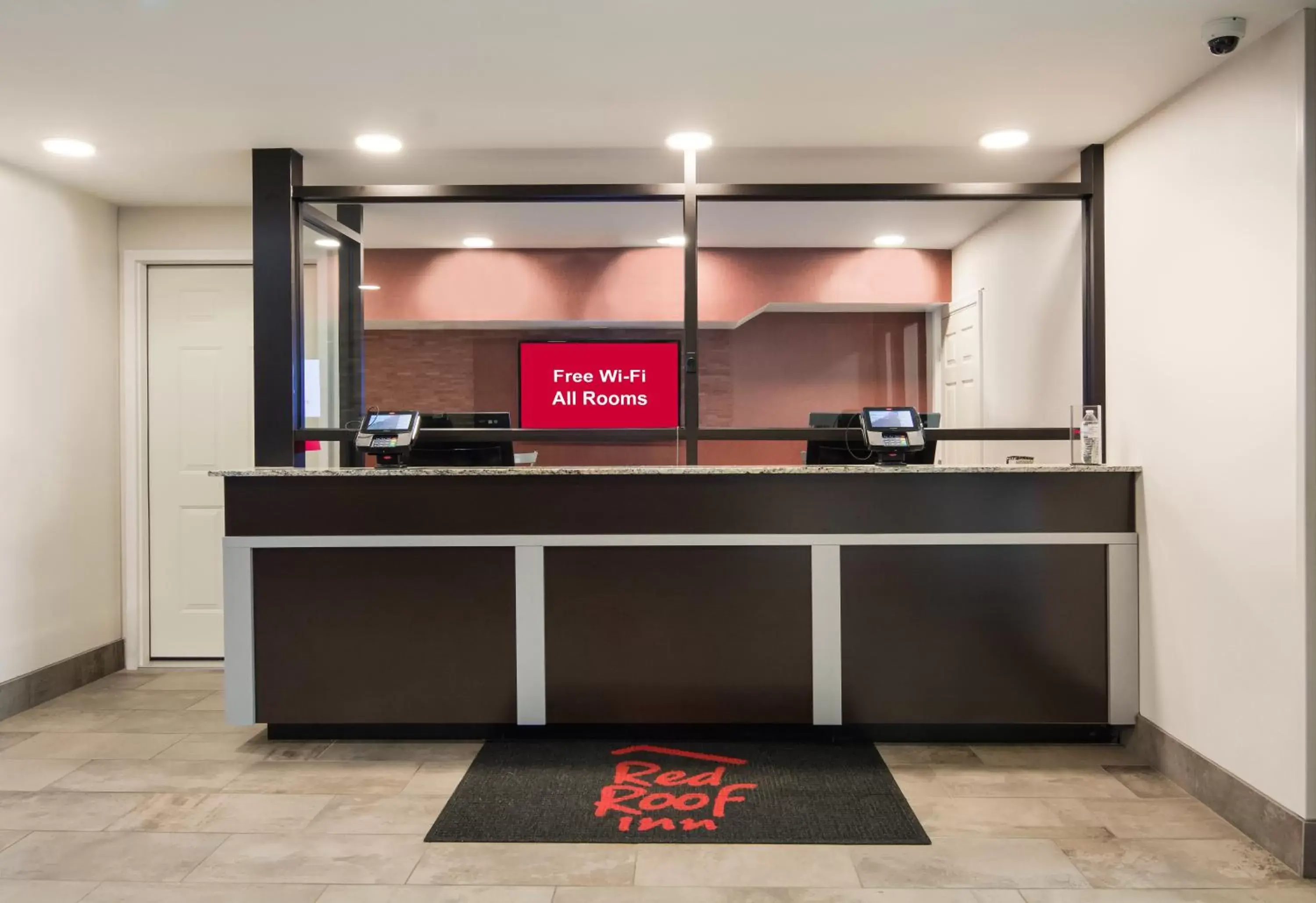 Lobby or reception in Red Roof Inn Chester Lobby or reception in Red Roof Inn Chester