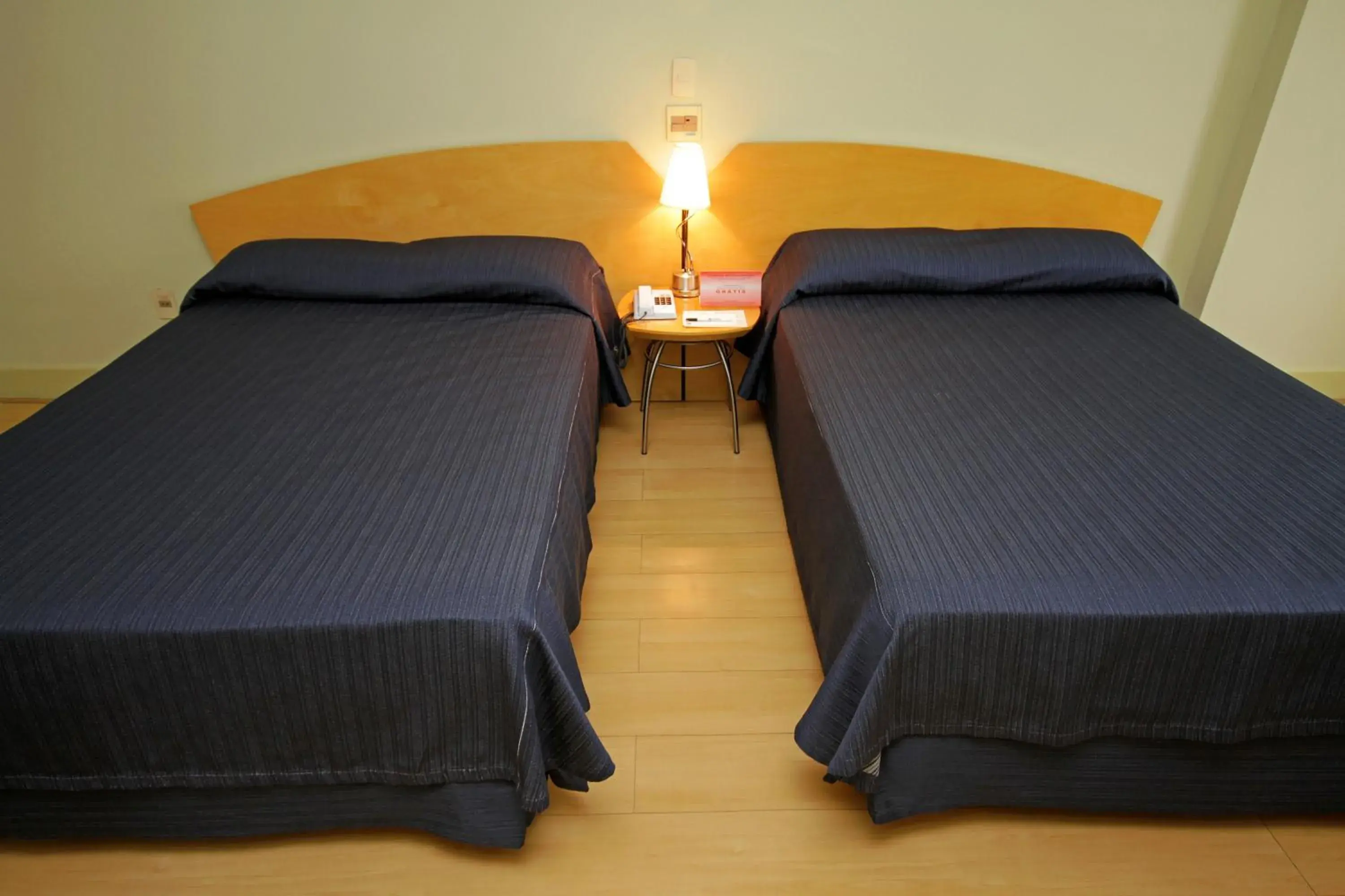 Bedroom, Bed in San Raphael Hotel