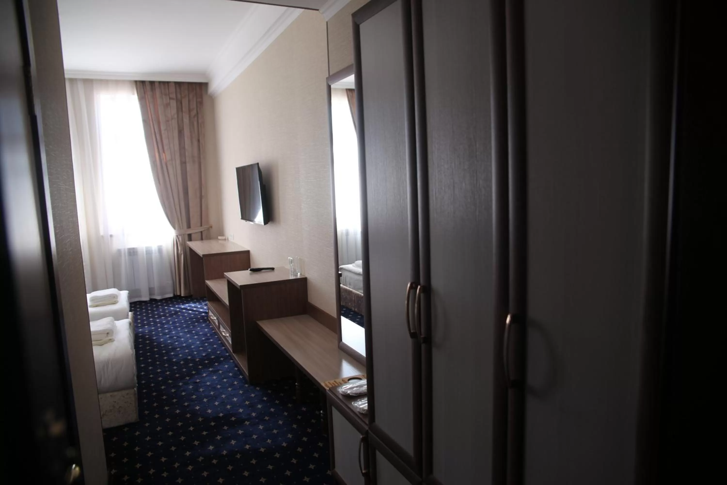 Bed in Hotel Khanaka