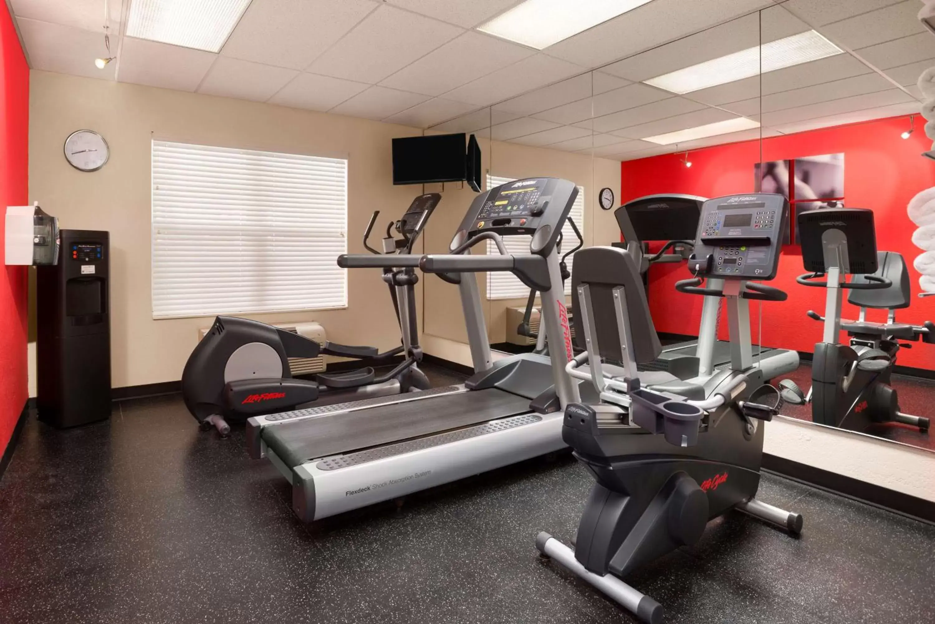 Activities, Fitness Center/Facilities in Country Inn & Suites by Radisson, Beckley, WV