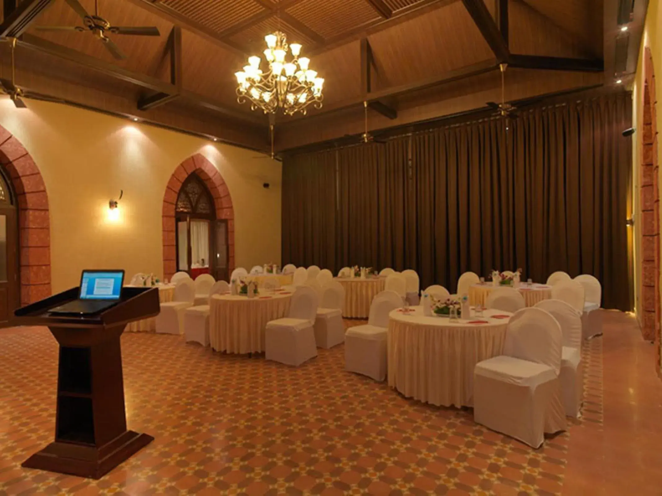 Banquet/Function facilities, Banquet Facilities in Regenta MPG Club Mahabaleshwar