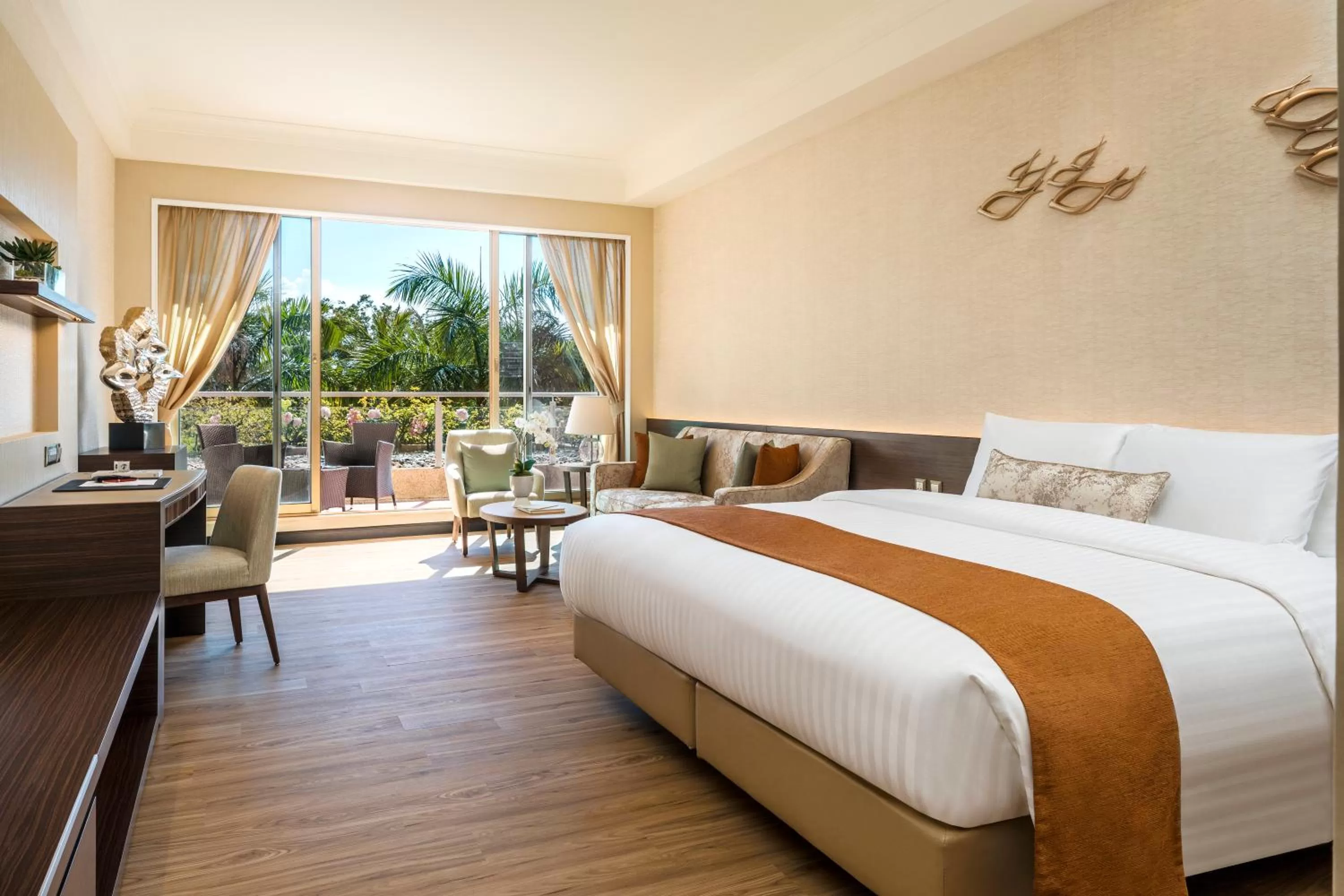 Bedroom, Bed in Hong Kong Gold Coast Hotel