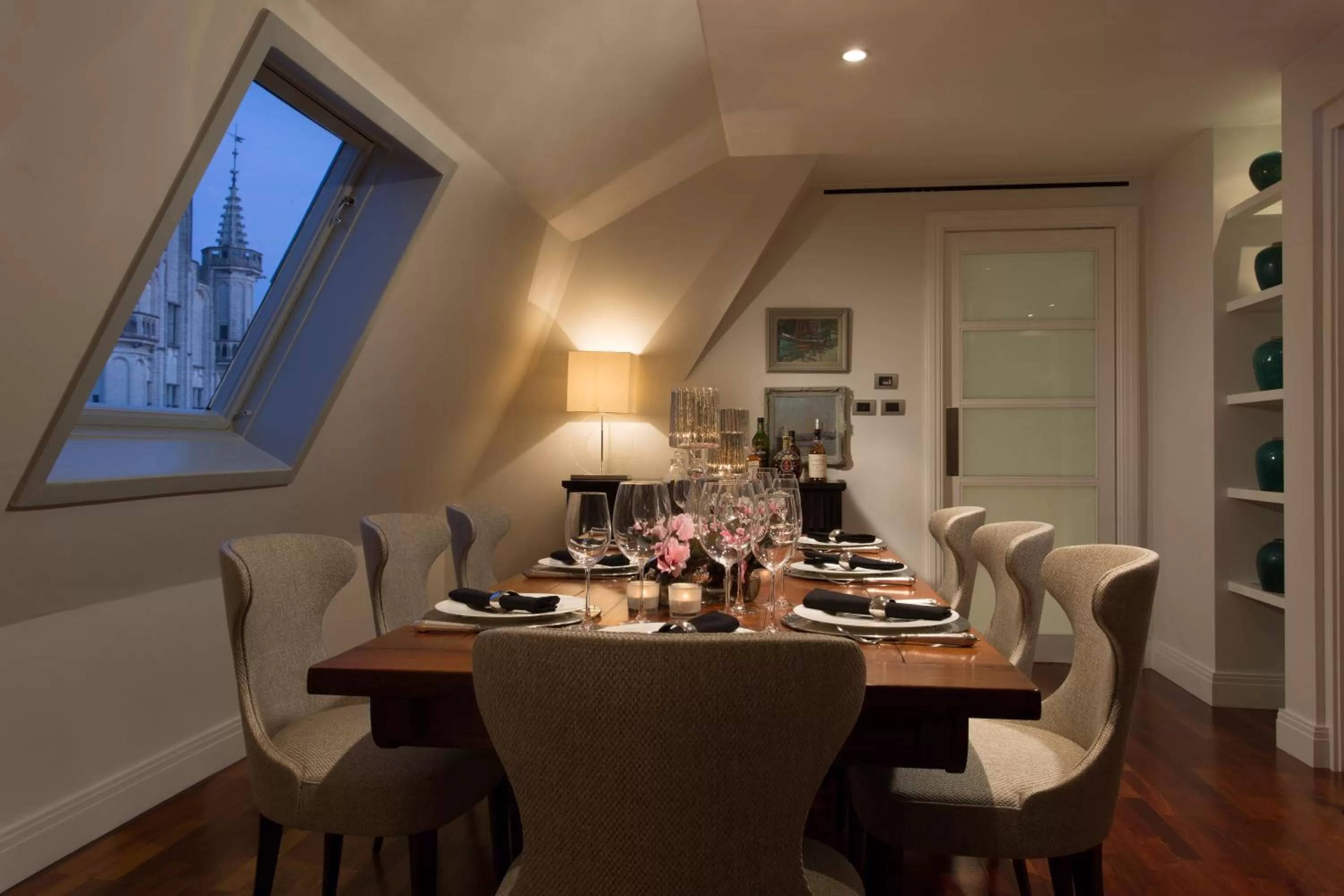Dining area in Hotel Amigo, a Rocco Forte Hotel