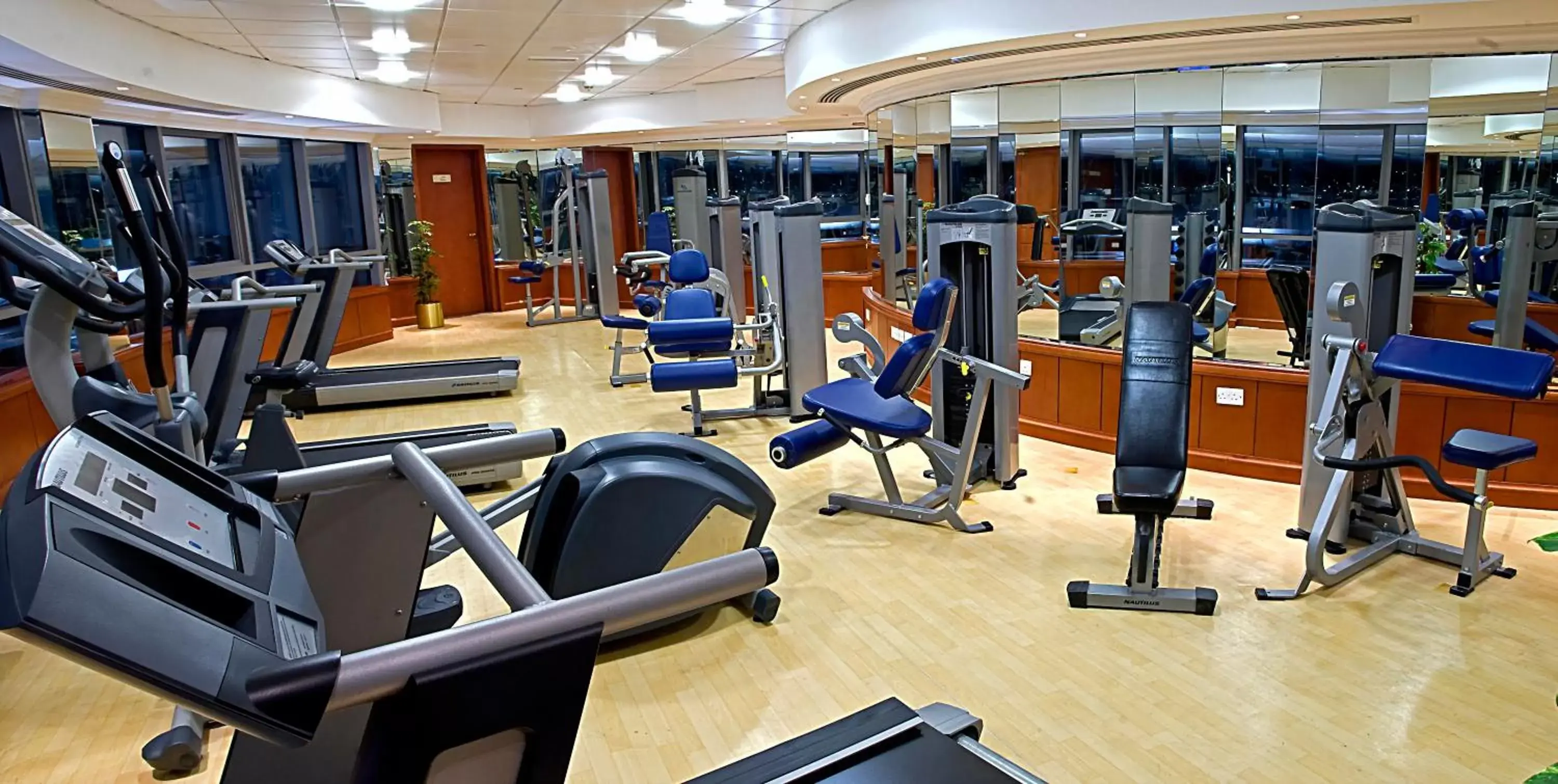 Spa and wellness centre/facilities, Fitness Center/Facilities in City Seasons Hotel Dubai