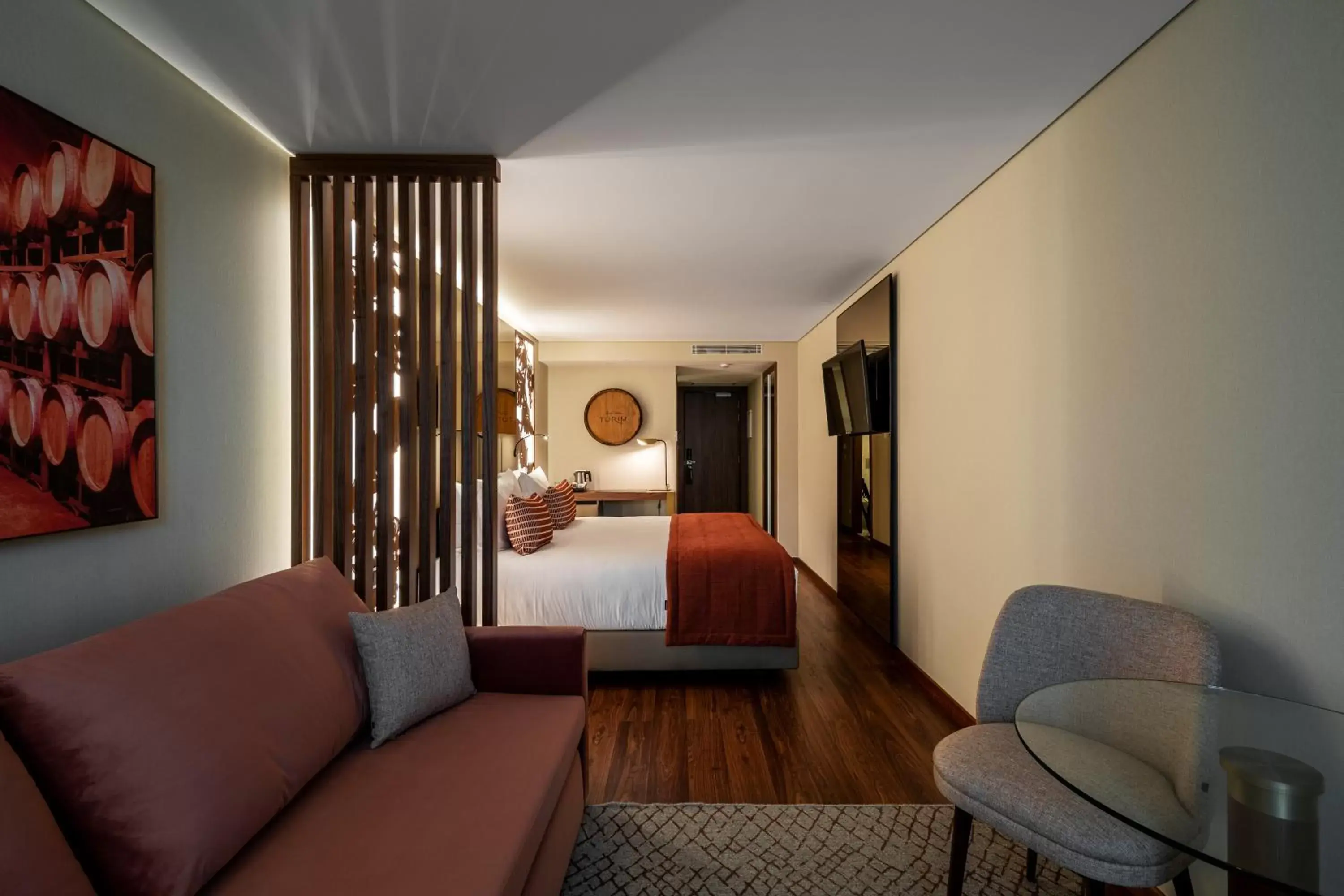 Bedroom, Seating Area in TURIM Oporto Hotel