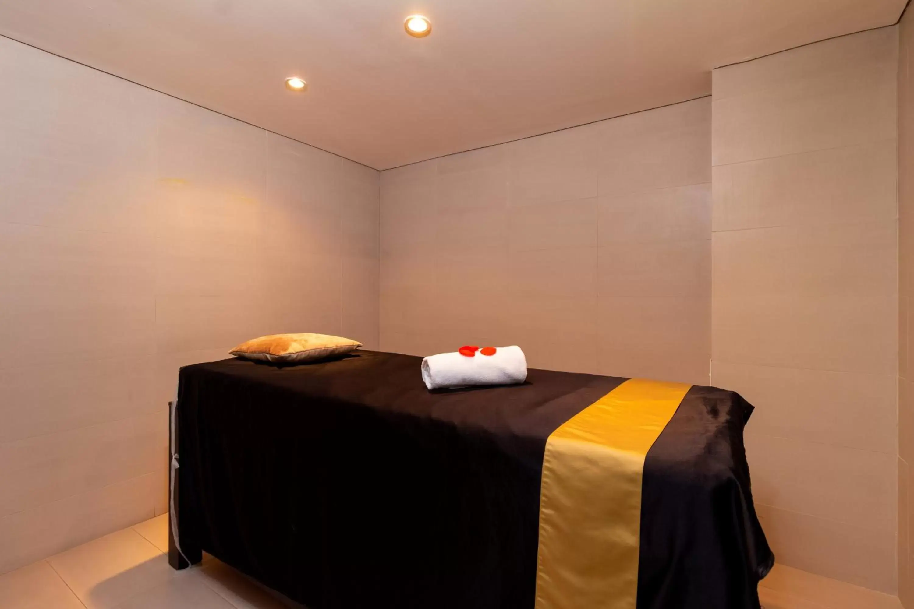 Massage, Spa/Wellness in Hotel Madisson Inn Luxury By GEH Suites