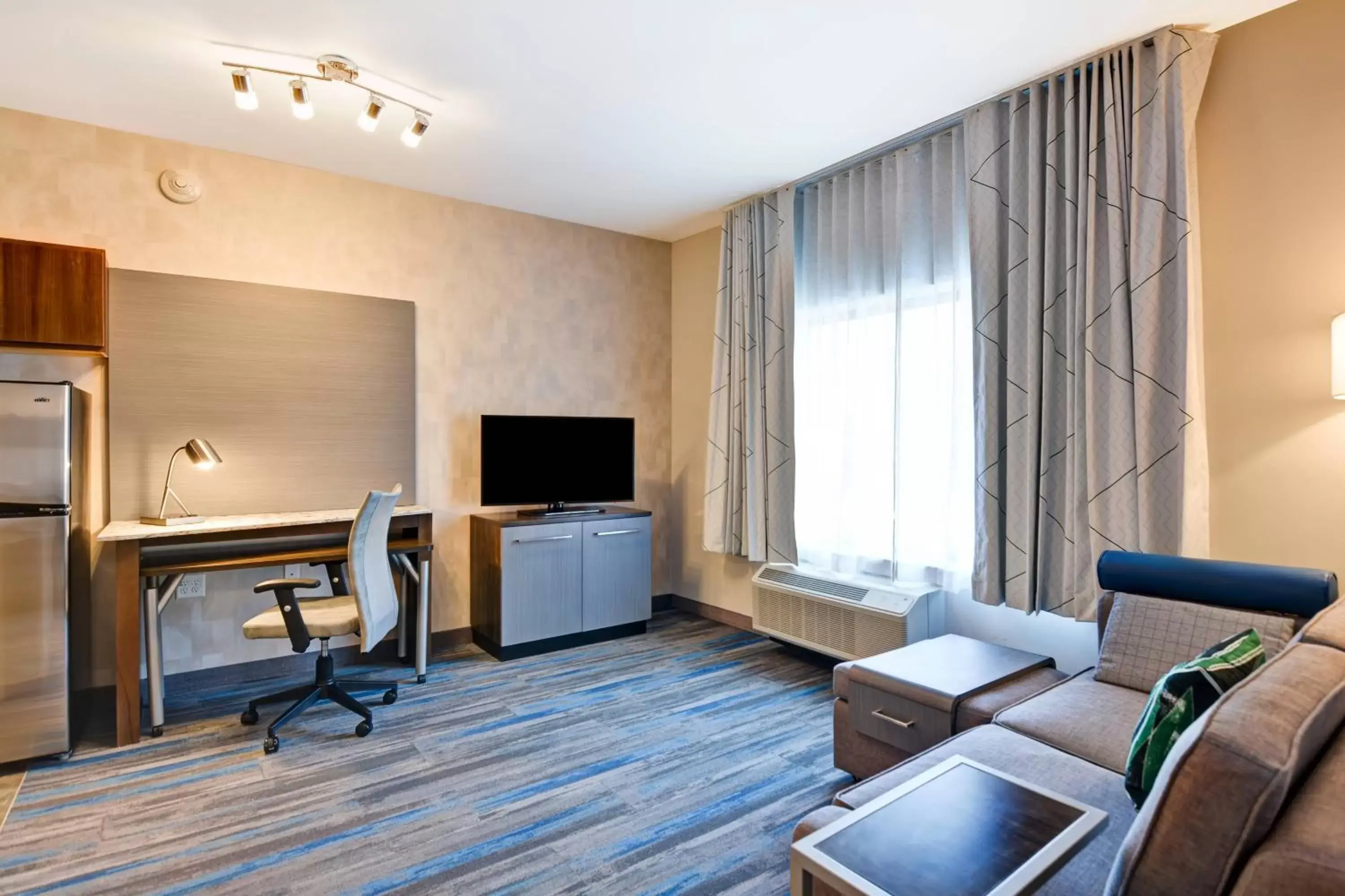 Living room, Seating Area in TownePlace Suites by Marriott Bridgewater Branchburg