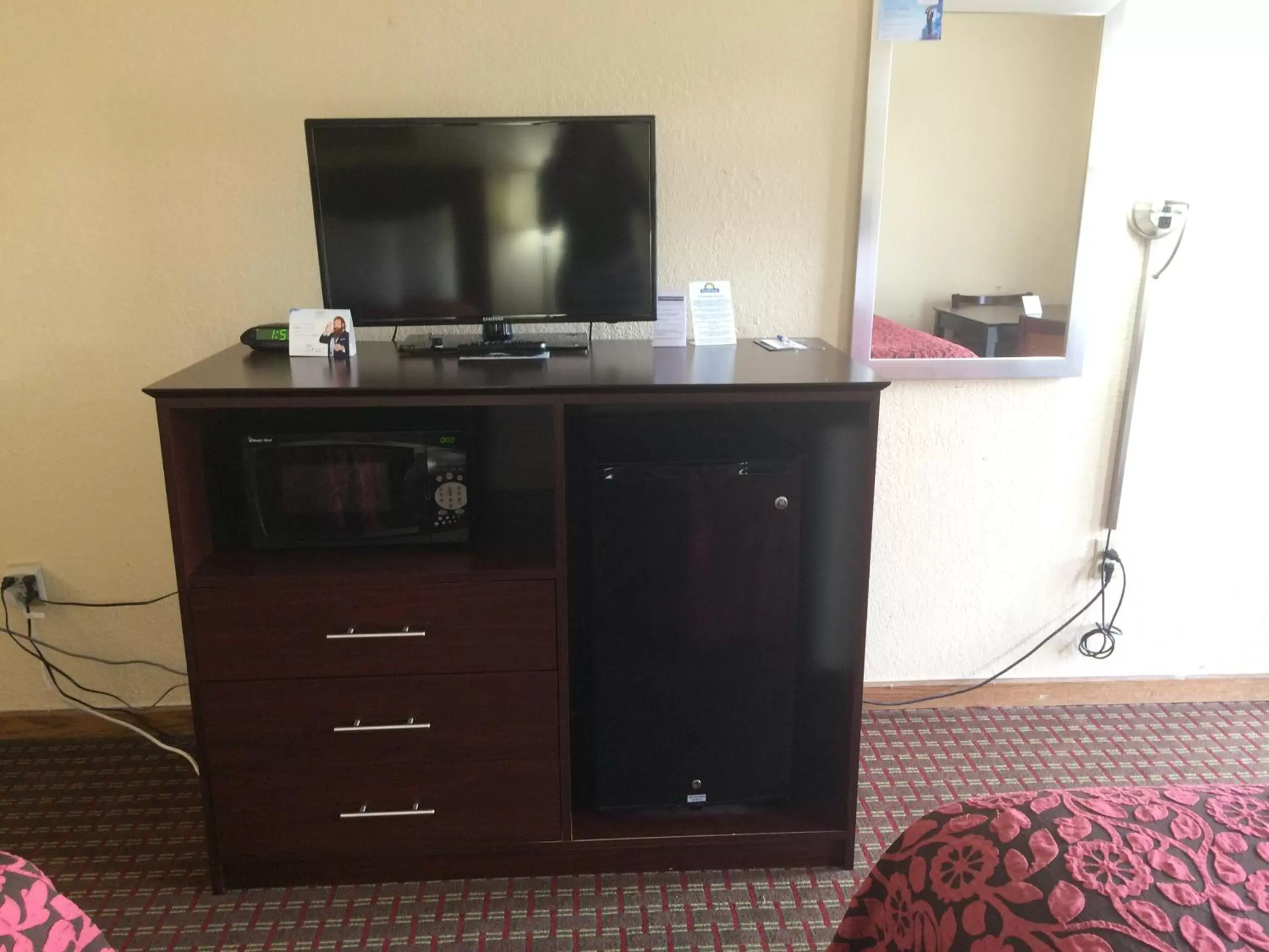 TV and multimedia, TV/Entertainment Center in Days Inn by Wyndham Columbia NE Fort Jackson