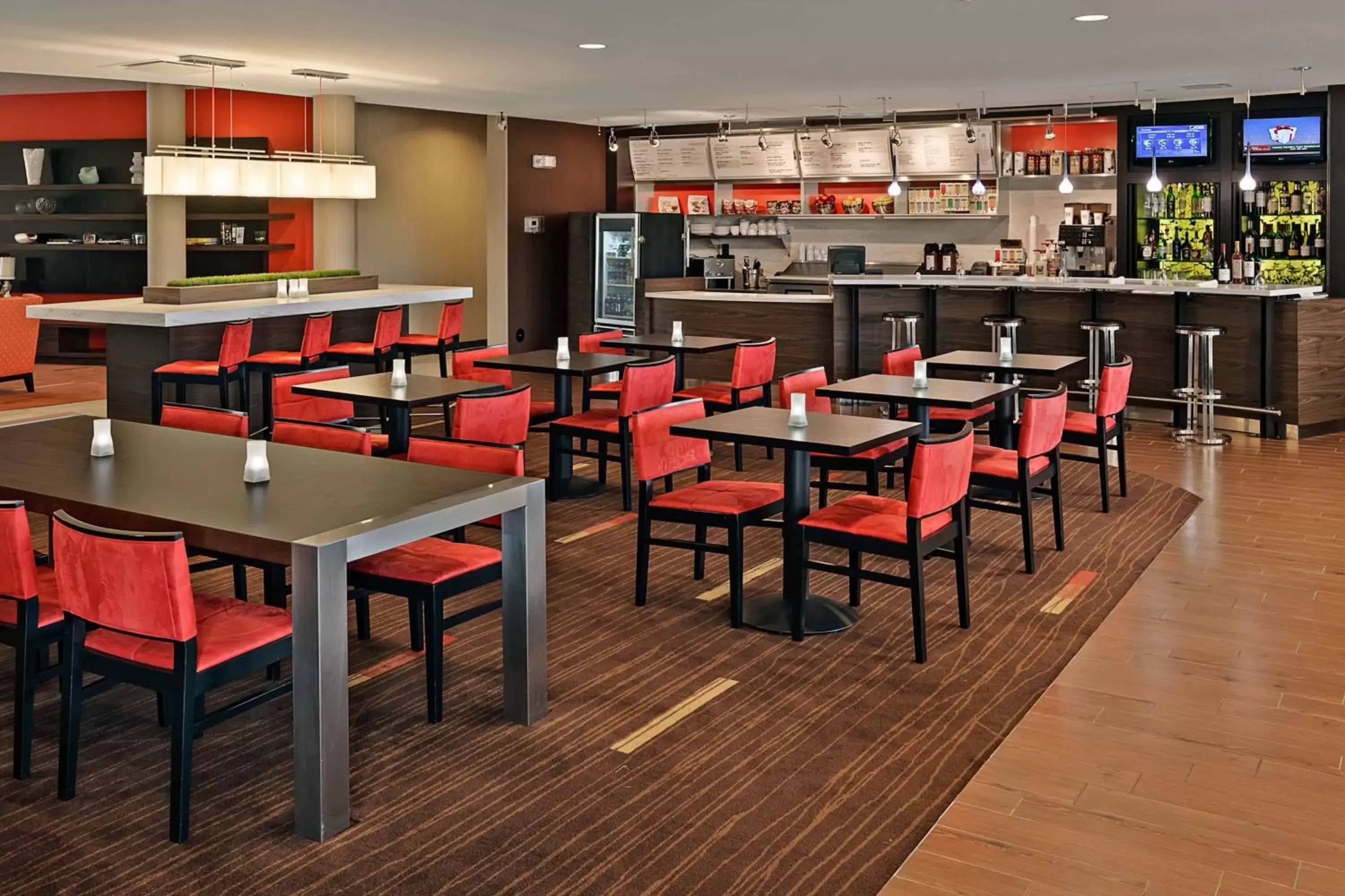 Restaurant/Places to Eat in Courtyard by Marriott Harrisburg Hershey