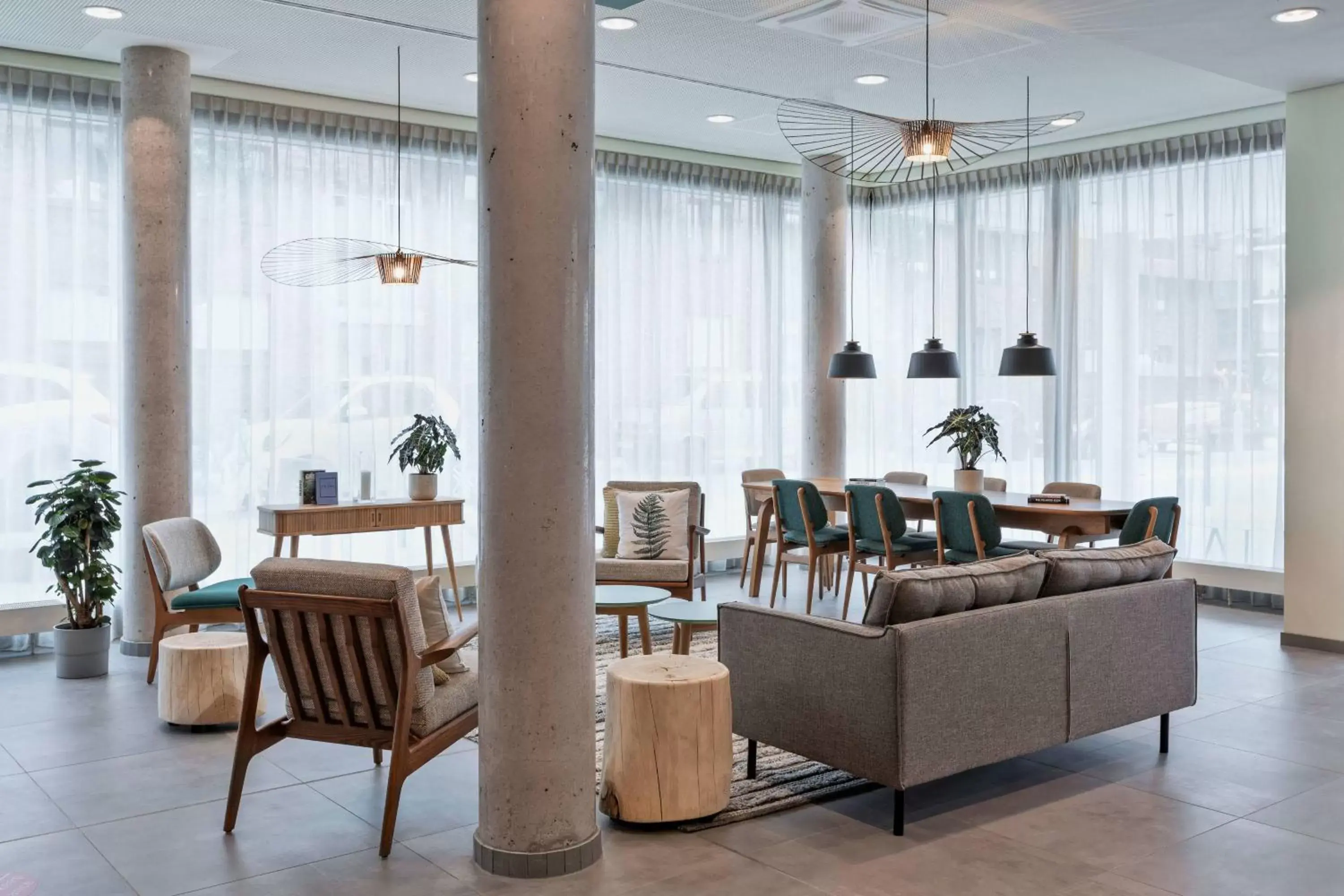 Lobby or reception in Residence Inn by Marriott Hamburg Altona