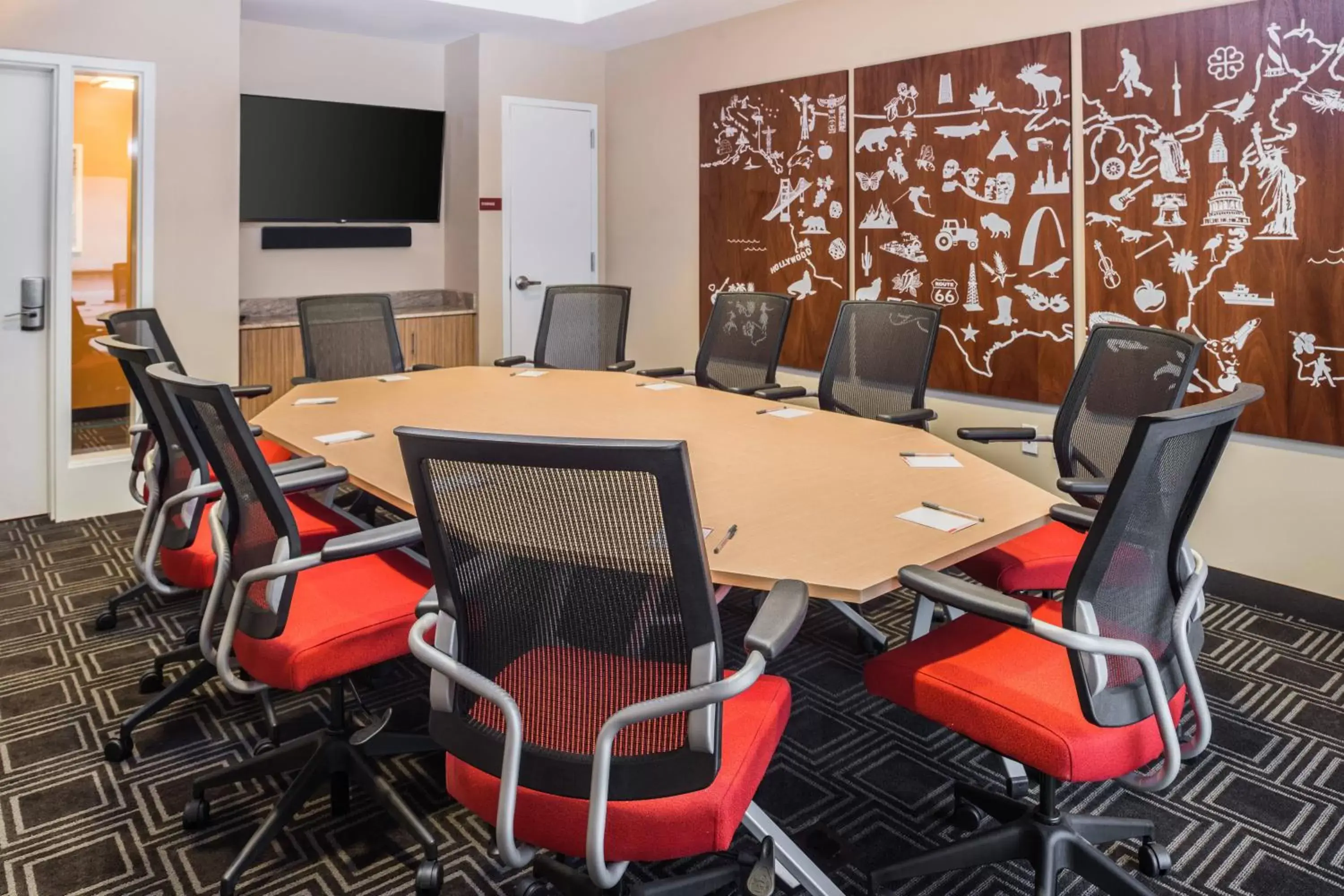 Meeting/conference room in TownePlace Suites by Marriott New Hartford