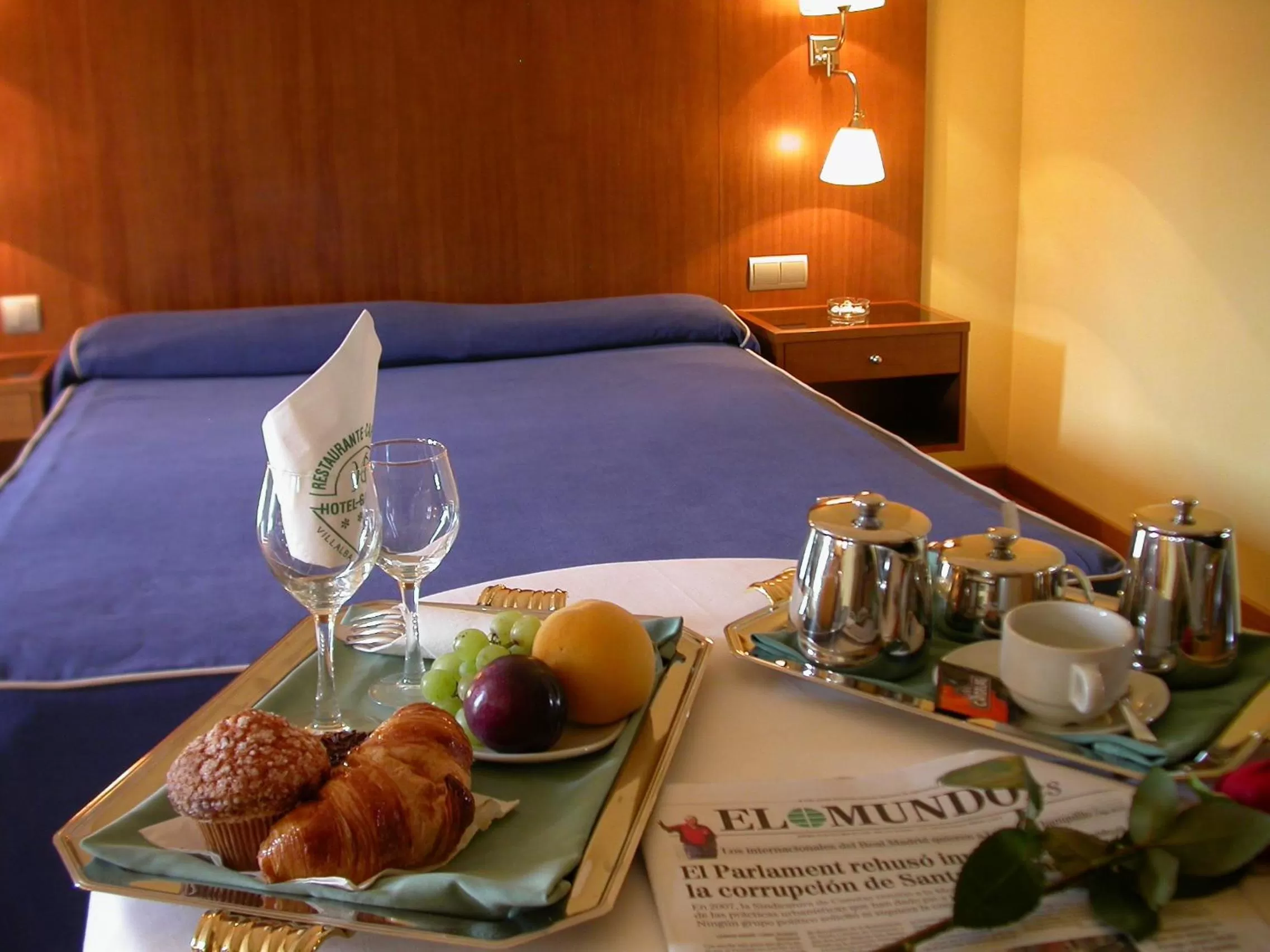 Bed in Hotel Galaico