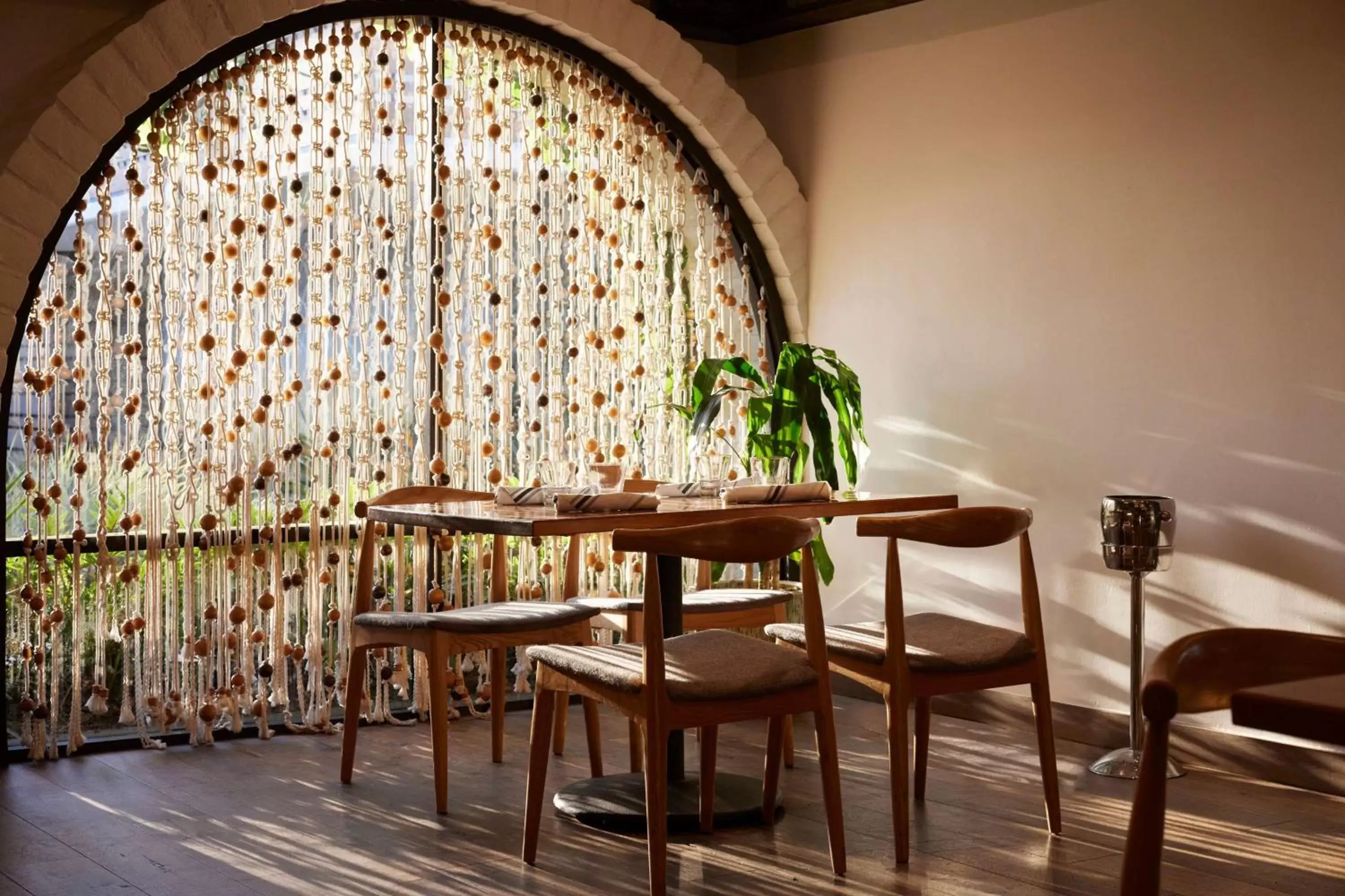 Breakfast in The Leta Santa Barbara Goleta, Tapestry Collection by Hilton