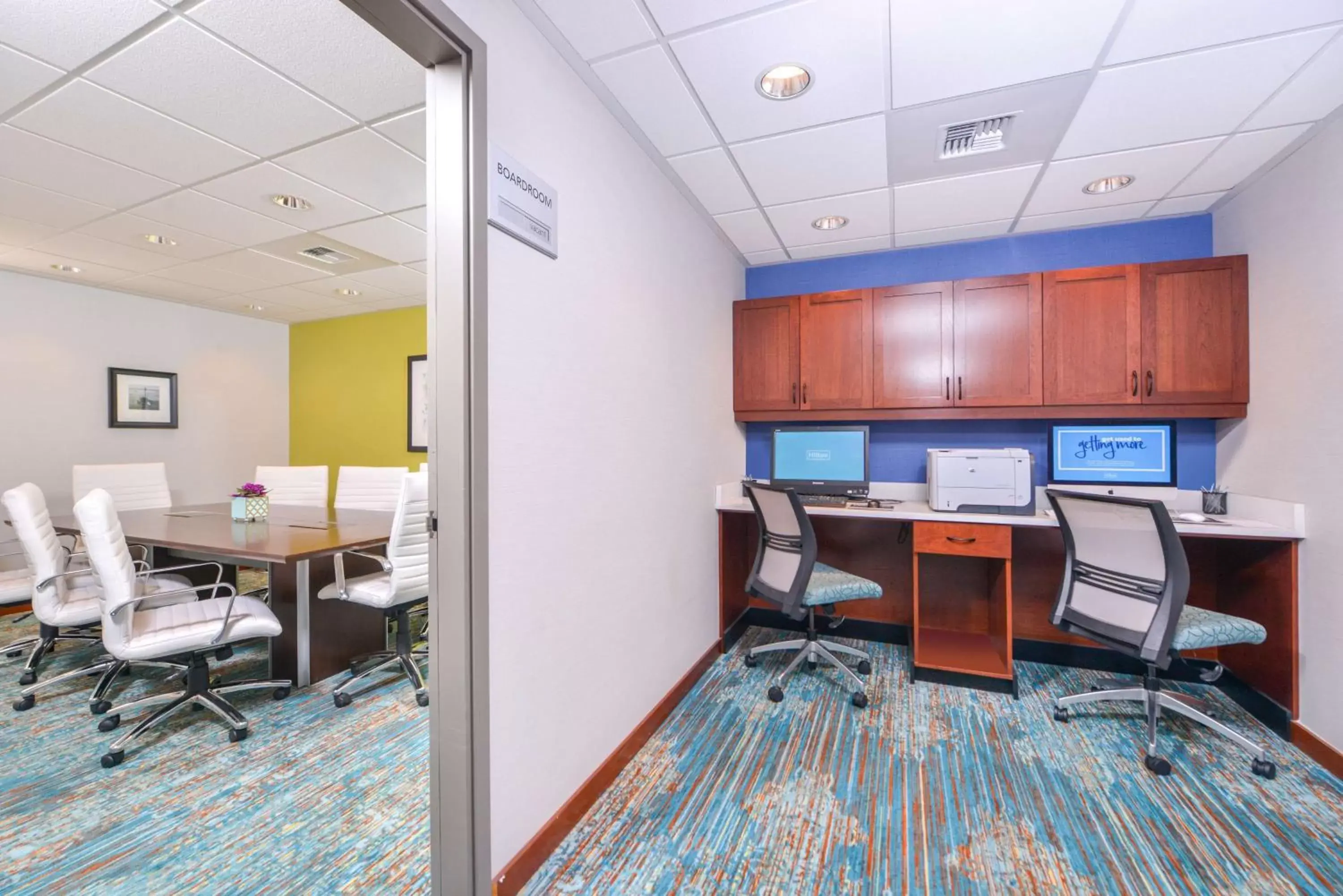 Business facilities, Business Area/Conference Room in Hampton Inn Seattle Airport