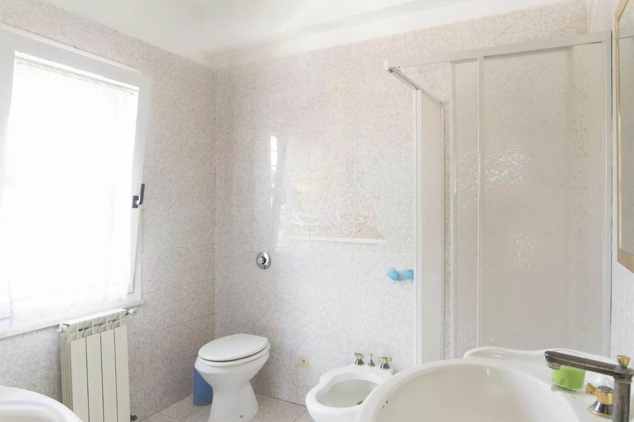 Bathroom in Vacationers Refuge