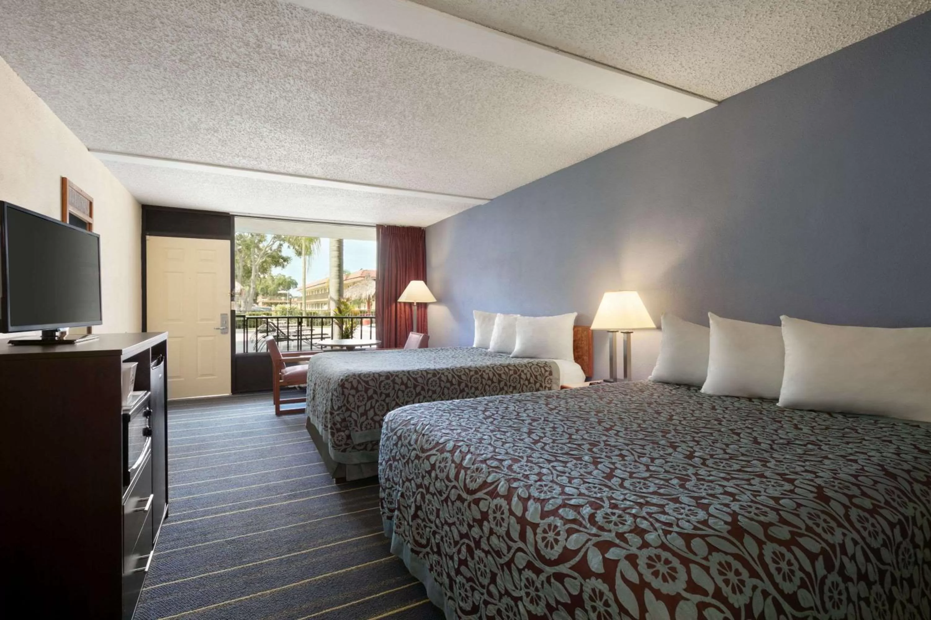 Photo of the whole room, Bed in Days Inn by Wyndham Clearwater/Central