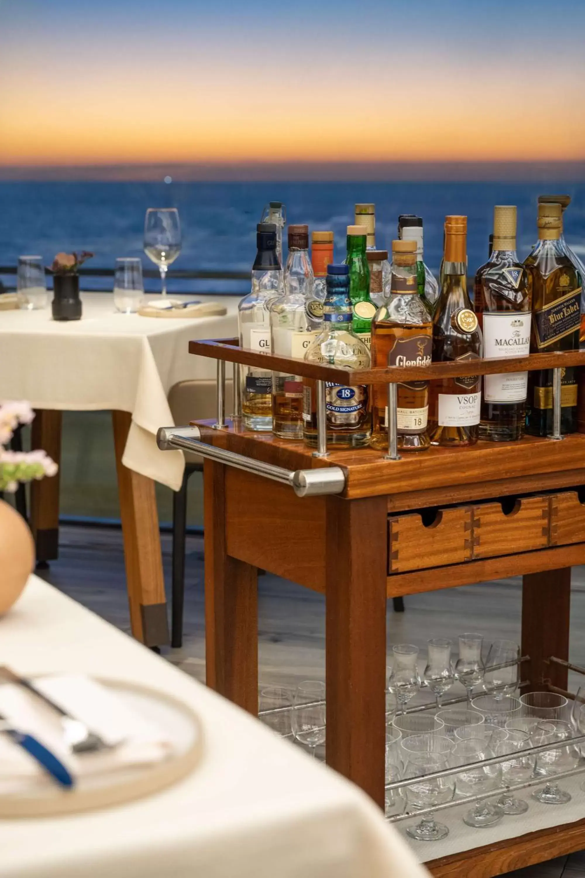 Dining area, Restaurant/Places to Eat in The Vista At Hilton Tel Aviv