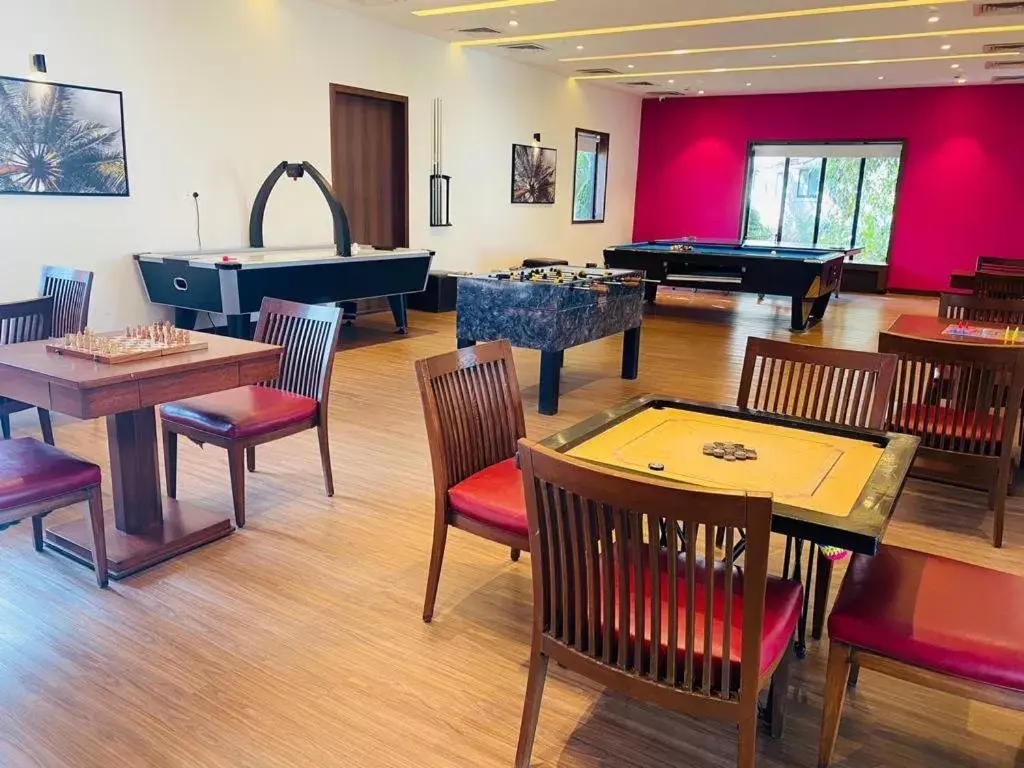 Game Room, Restaurant/Places to Eat in Radisson Blu Resort & Spa Alibaug