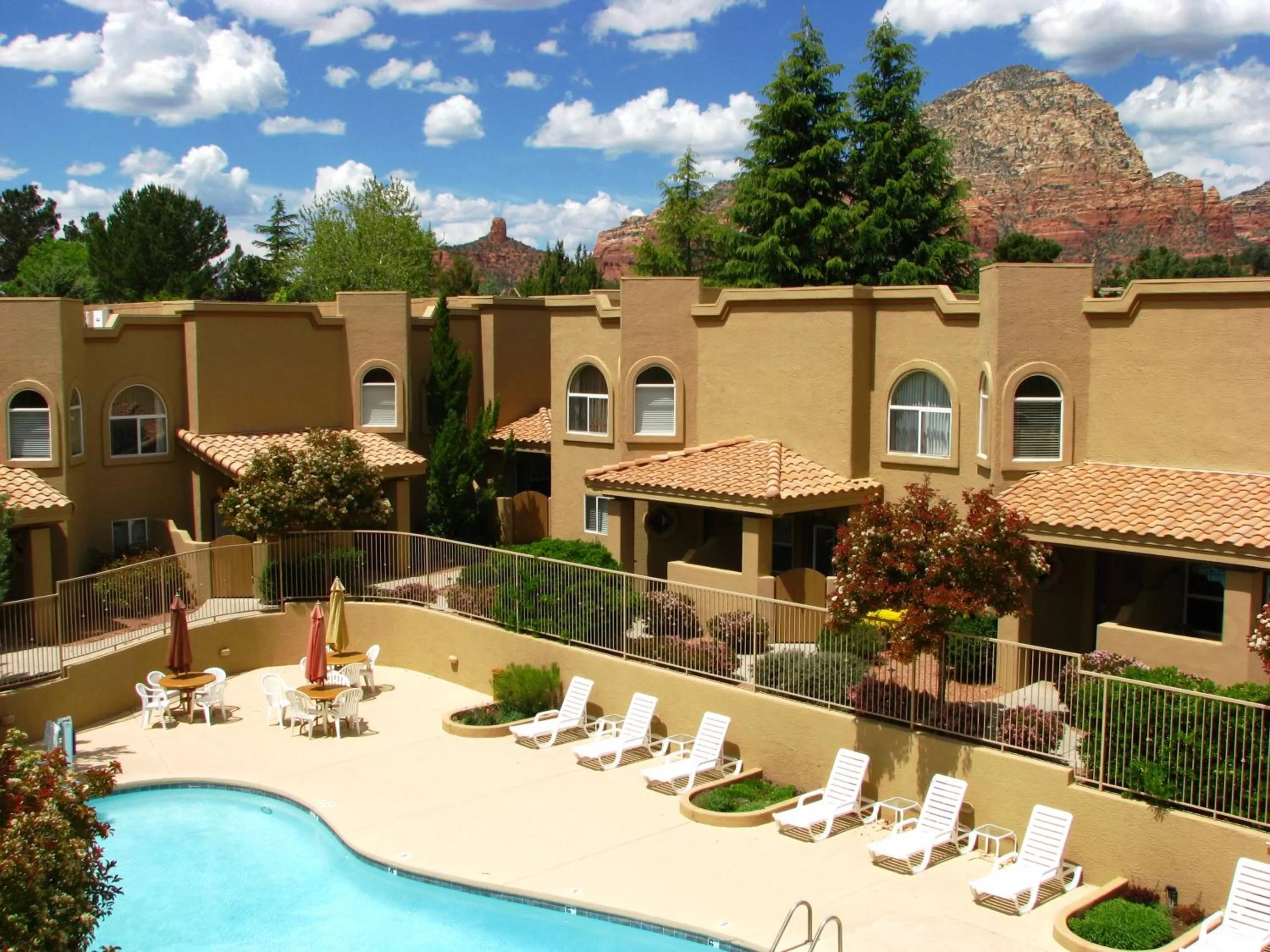 Property building in Sedona Springs Resort