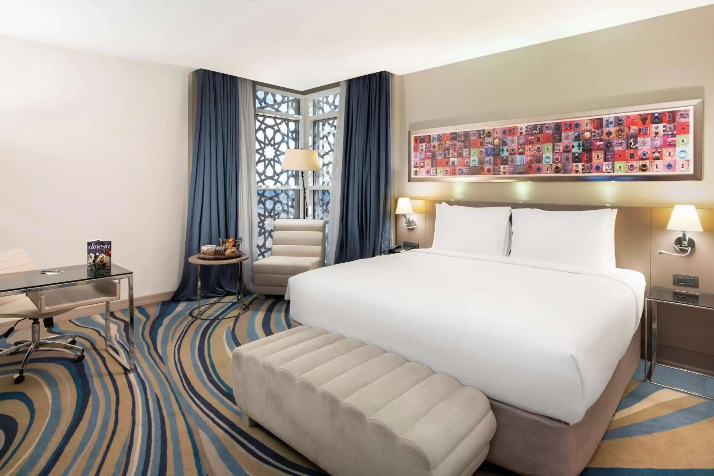 Bedroom, Bed in Radisson Blu Hotel, Jeddah Corniche