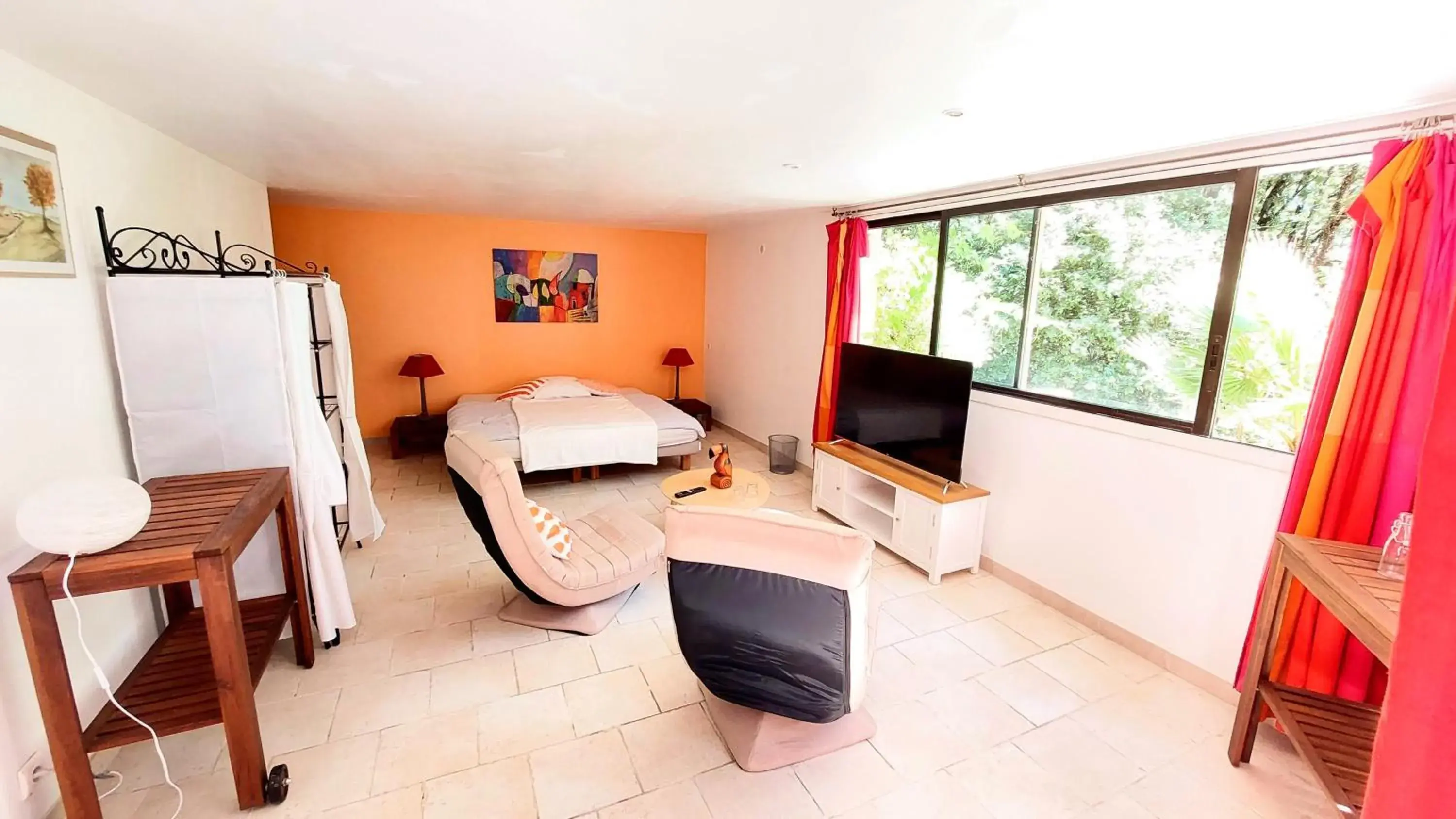 Standard Suite in La Devinière Standard Suite in La Devinière