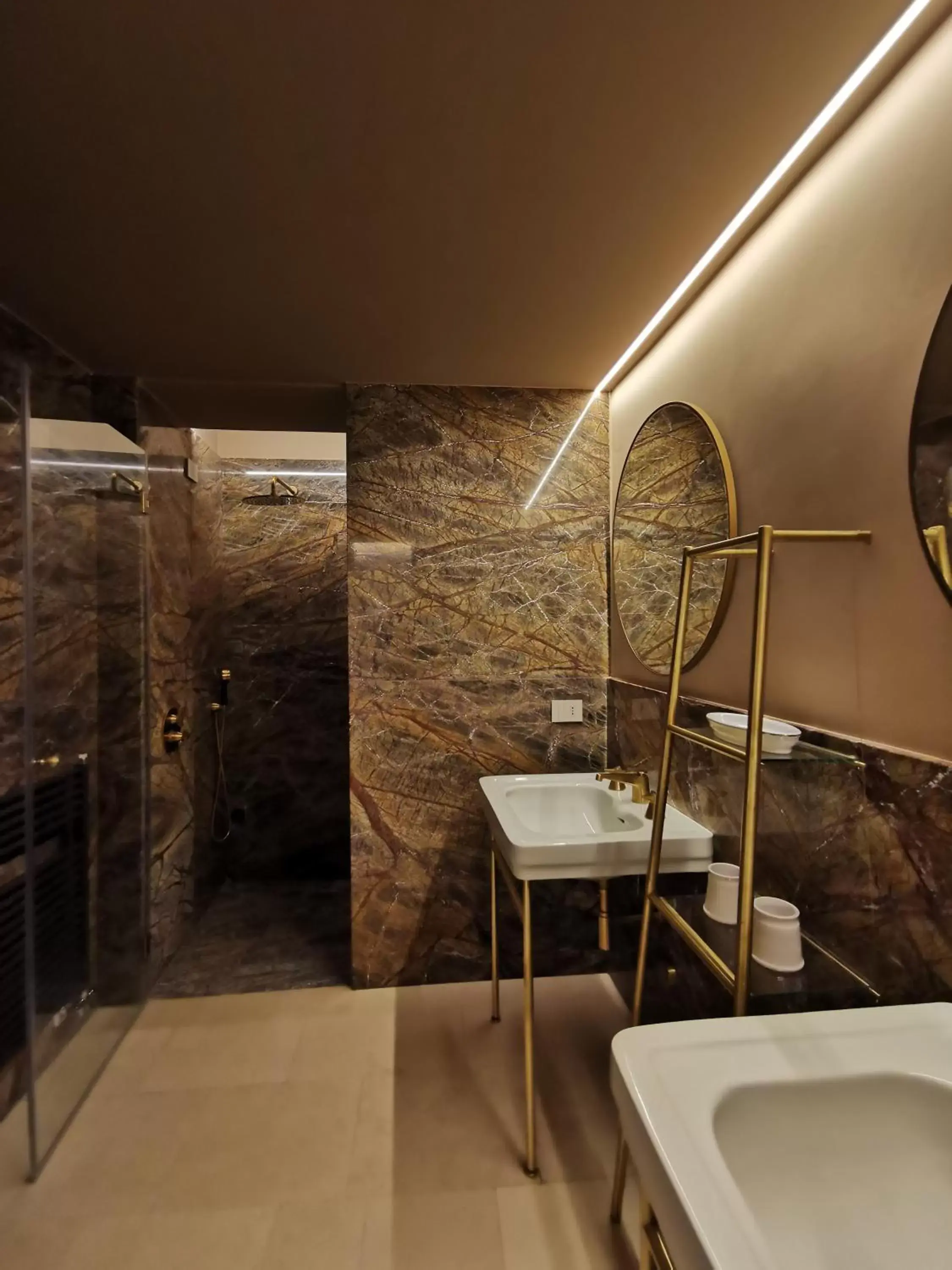 Shower, Bathroom in Palazzo Maresgallo Suites & SPA