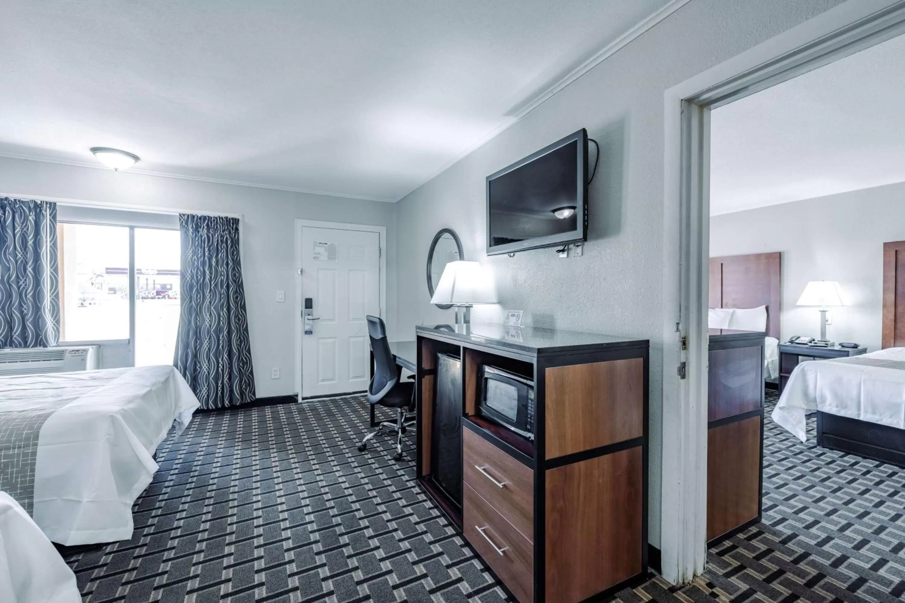 TV and multimedia, Bed in Travelodge by Wyndham Jackson I-40 Exit 82