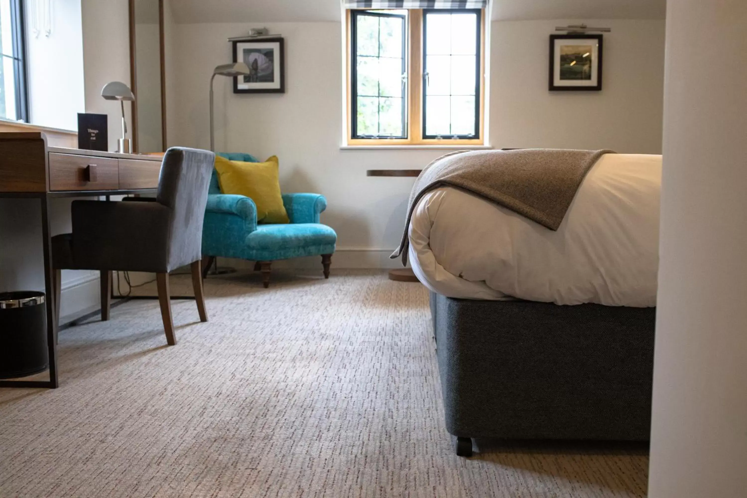 Bedroom, Seating Area in voco - Oxford Thames, an IHG Hotel