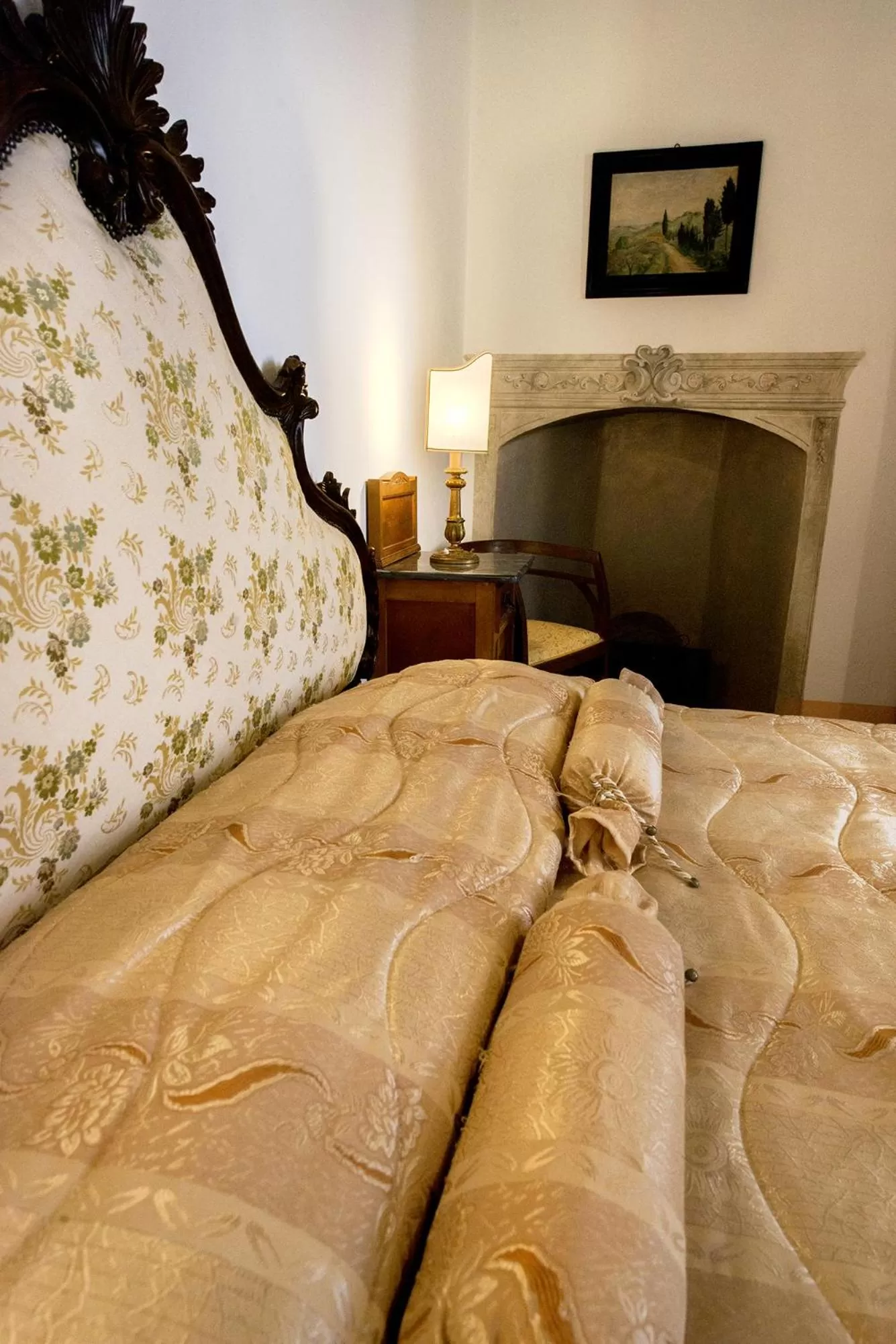 Photo of the whole room, Bed in Residenza D'Epoca Palazzo Buonaccorsi