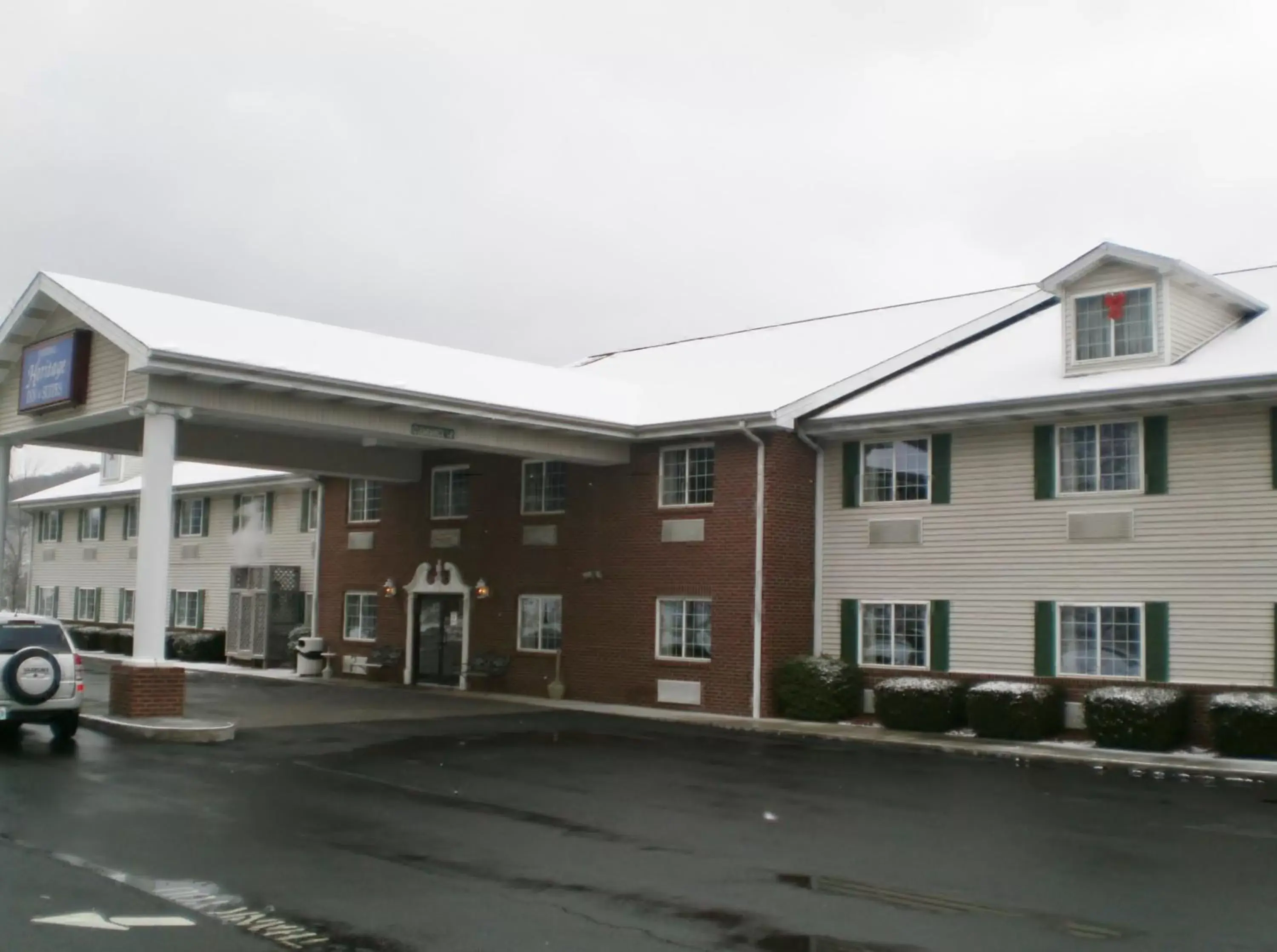 Facade/entrance, Property Building in Baymont by Wyndham Mount Vernon Renfro Valley