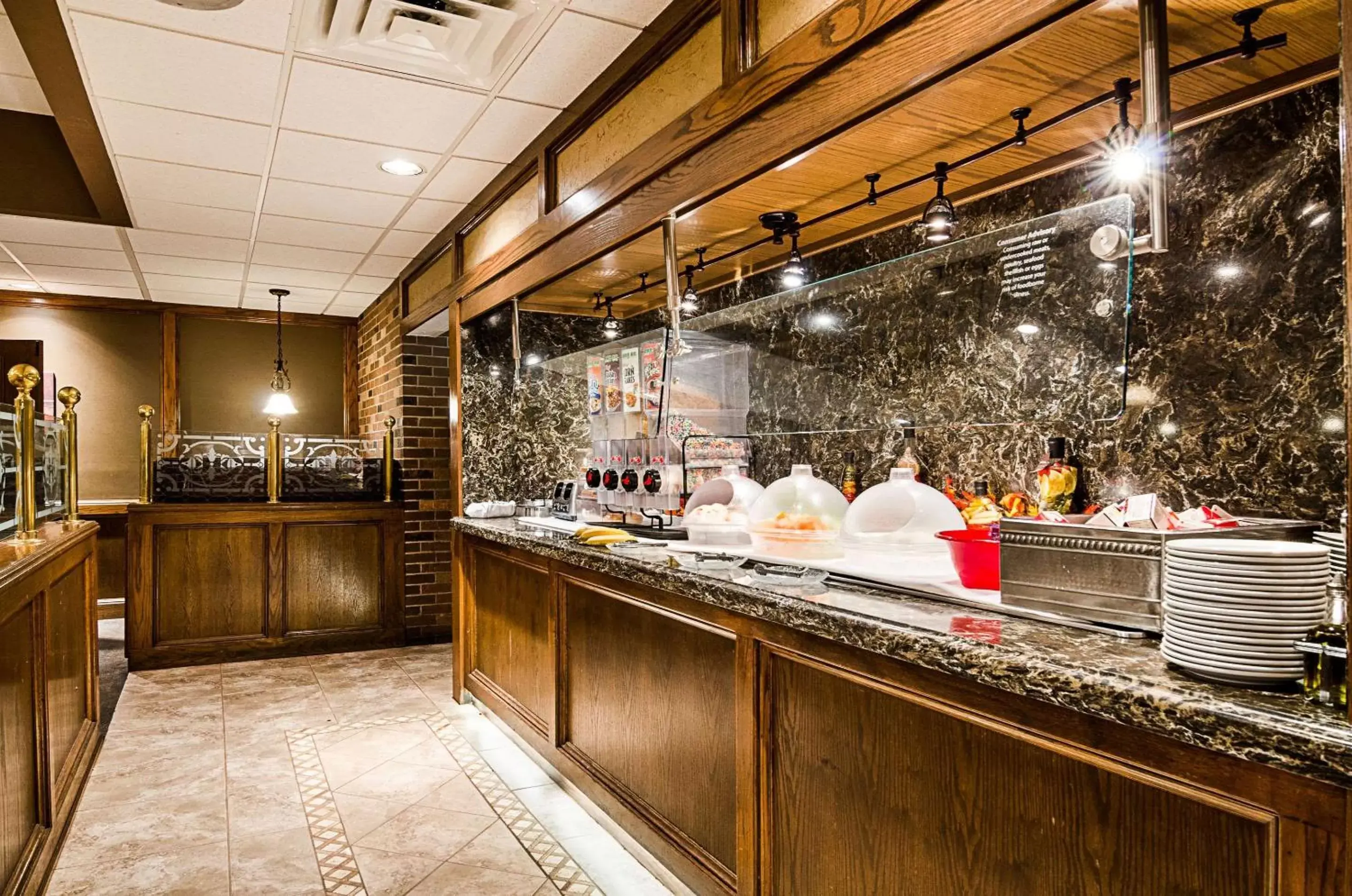 Restaurant/places to eat in Clarion Inn Garden City Restaurant/places to eat in Clarion Inn Garden City