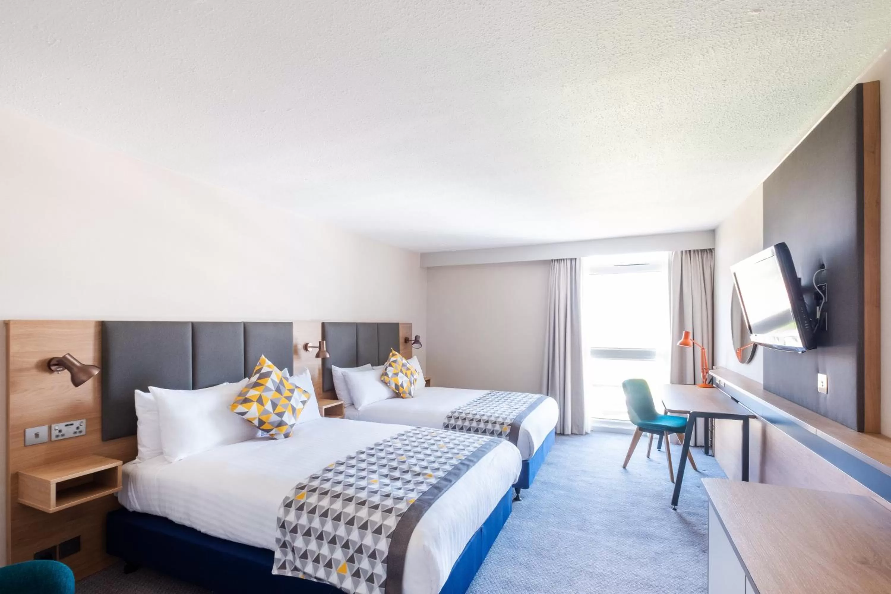 TV and multimedia, Bed in Holiday Inn Leicester City by IHG