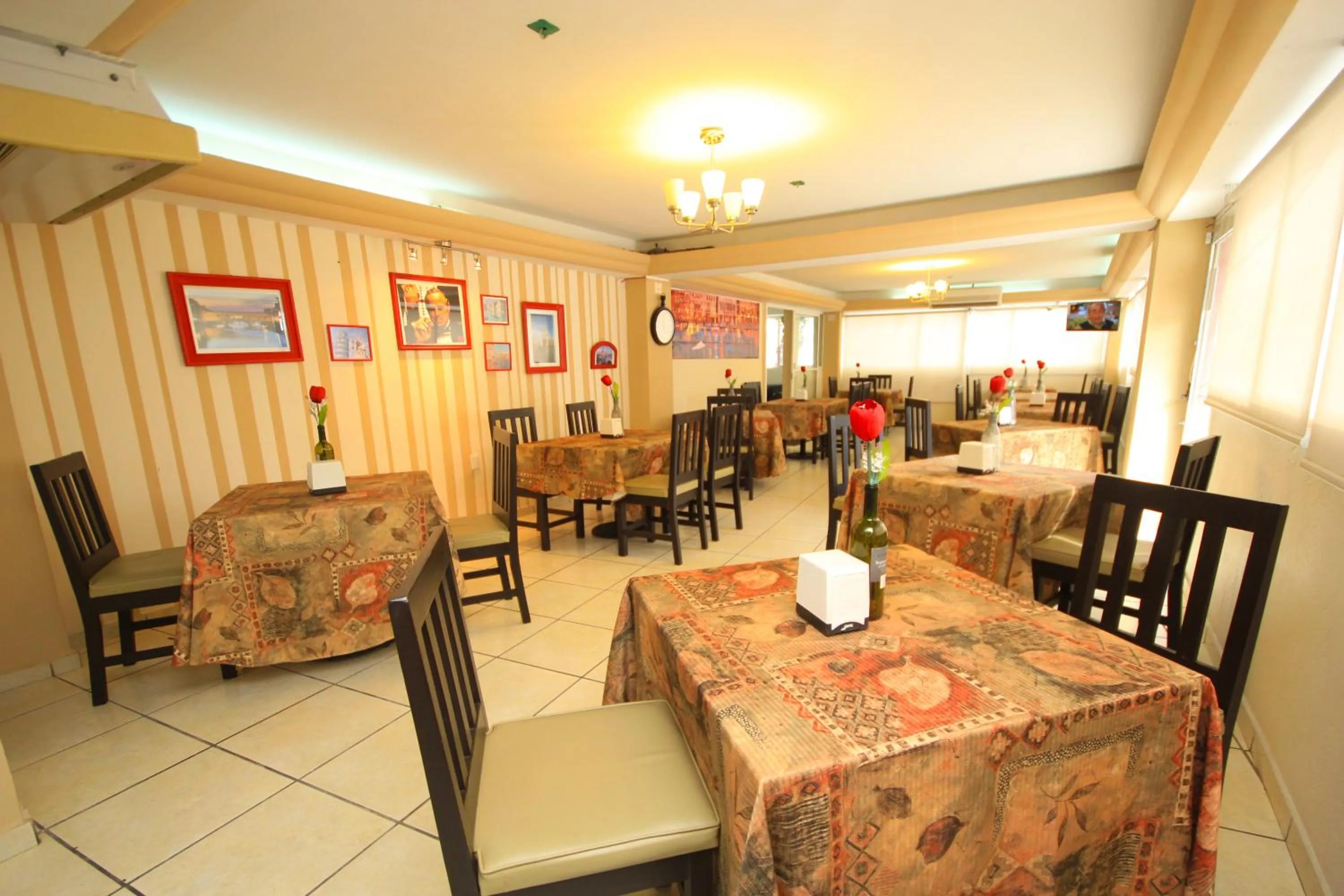 Restaurant/places to eat in Hotel Posada del Carmen