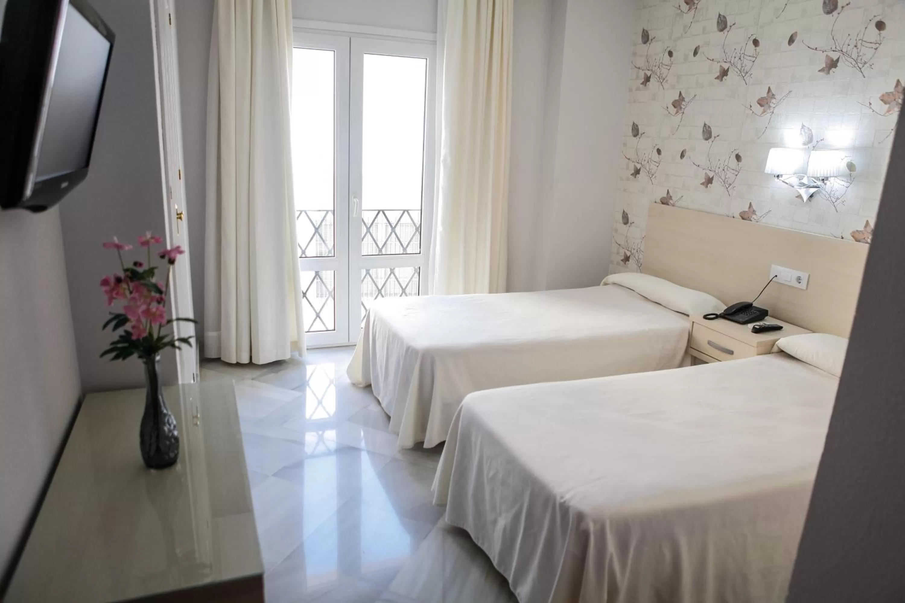 Bedroom, Bed in Chaikana