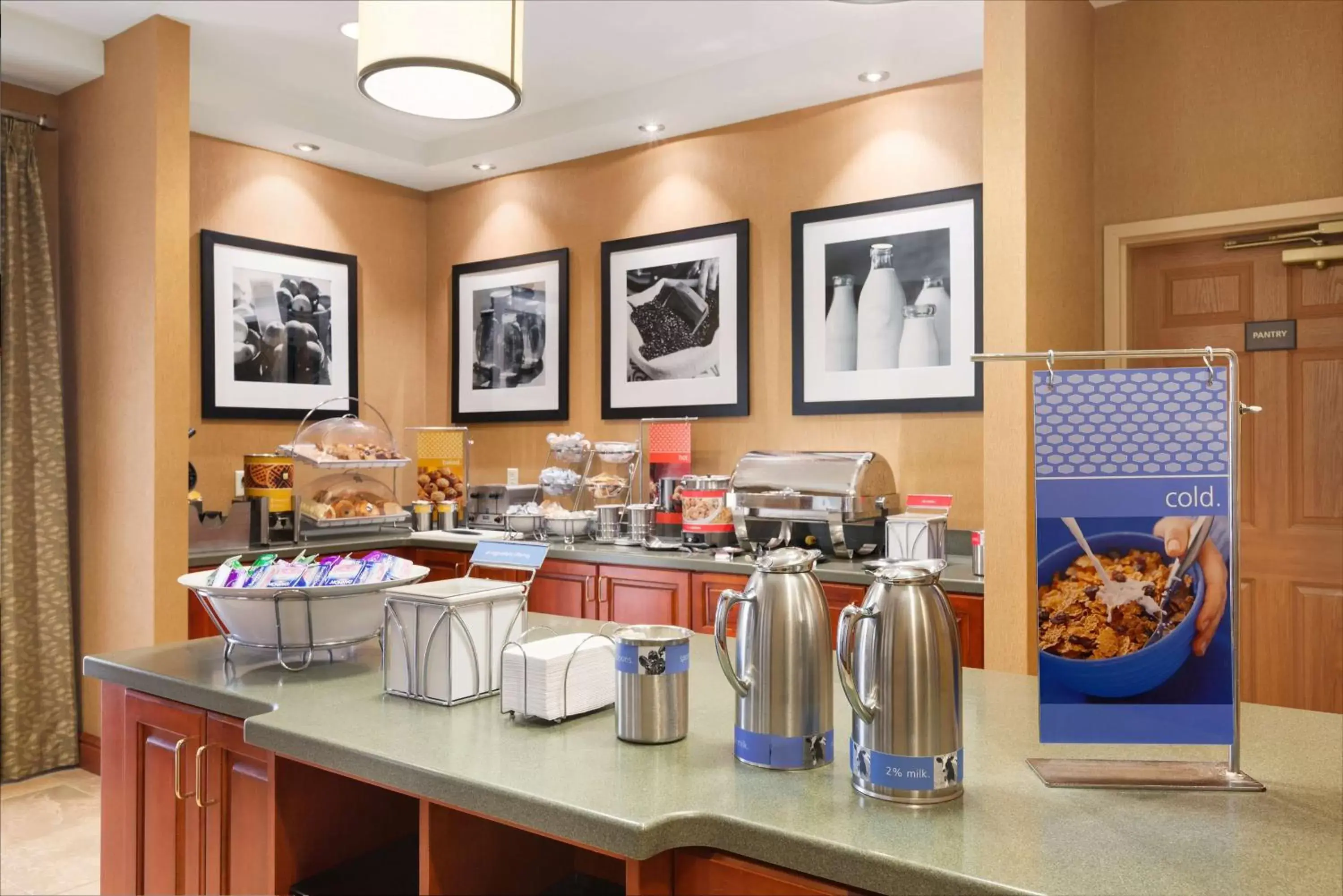 Dining area, Restaurant/Places to Eat in Hampton Inn Geneva